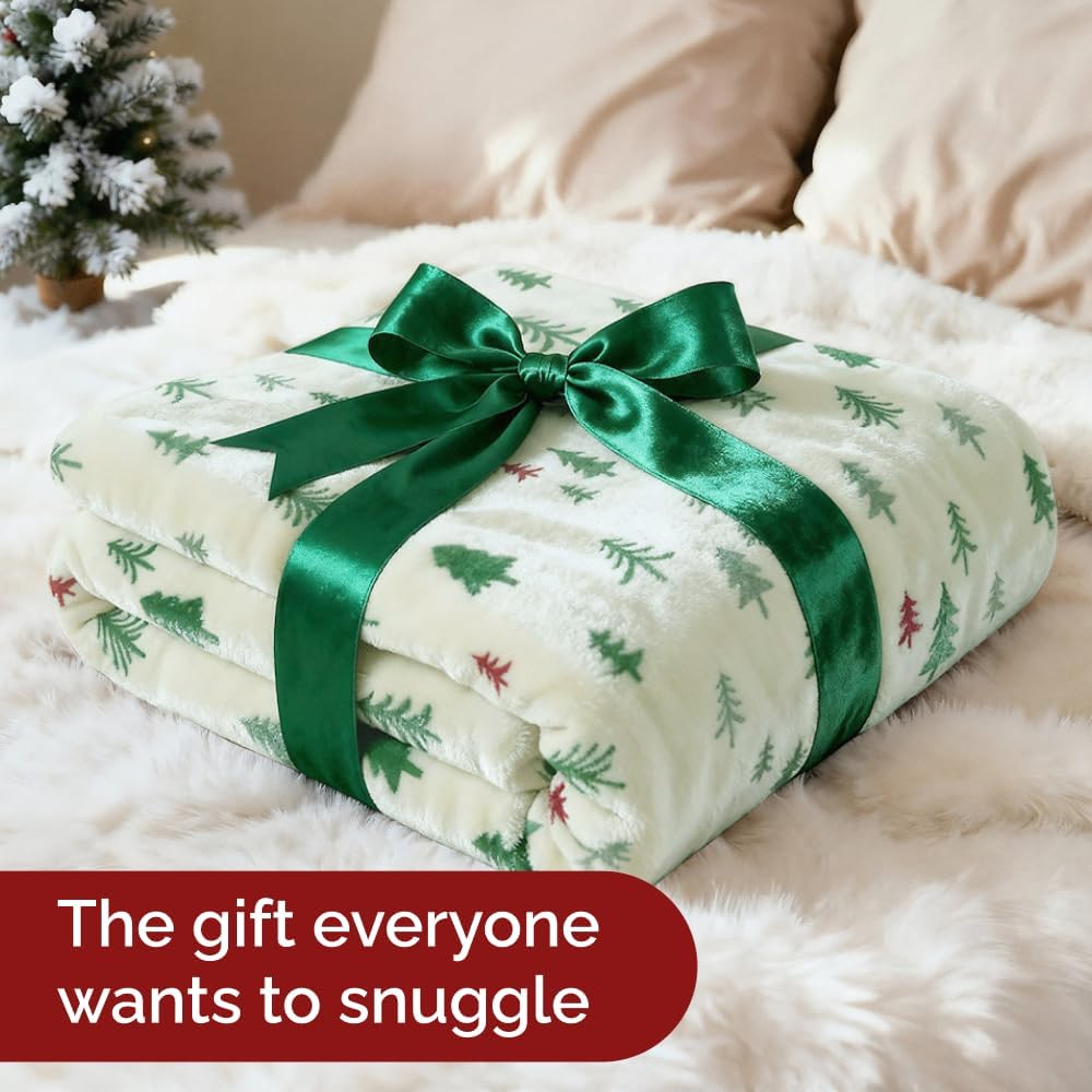 Christmas Sherpa Blanket Throw Size - Reversible Sherpa Fleece Blanket - Super Soft Double Sided Throw for Bed, Sofa, Couch - Thick, Warm, Cozy & Plush - Xmas Winter Bedding - Christmas Trees, 50x60