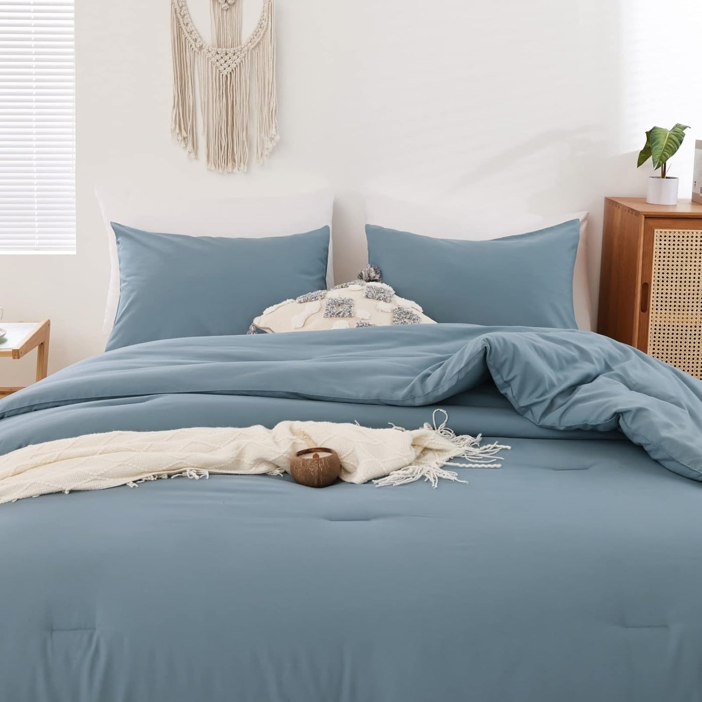 ROSGONIA Oversized King Comforter 128x120, 3pcs Super King Plus (1 Dusty Blue Comforter & 2 Pillowcases) Lightweight Oversized King Bedding Set Blanket