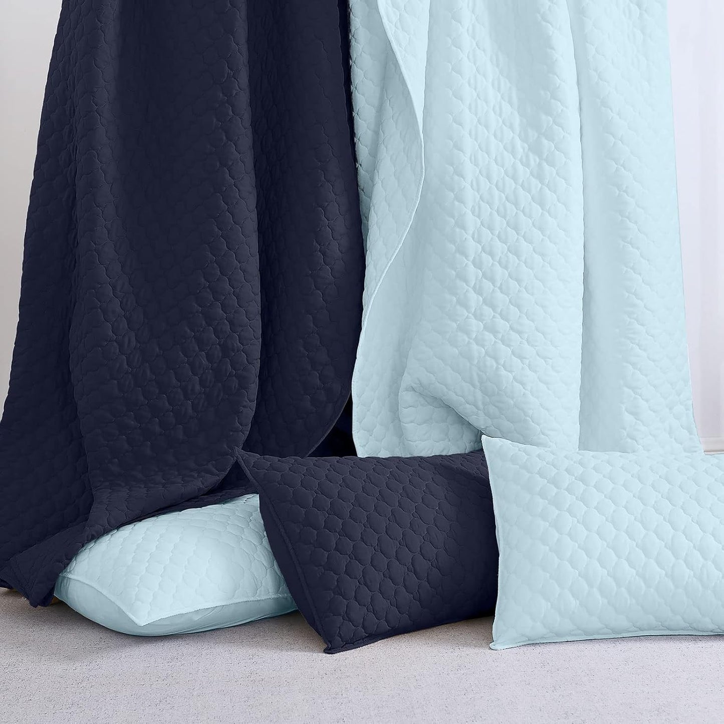 HORIMOTE HOME Quilt Queen Size Aqua Blue, Lightweight Quilt for Summer Ultra-Soft Microfiber Modern Style Quilted Clouds Pattern Bedspread Quit Set 3 Pieces