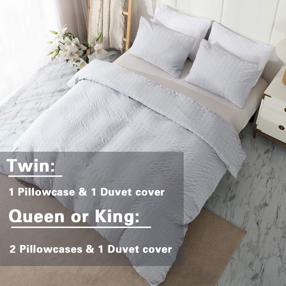 AveLom Light Gray Duvet Cover Cal King(104 x 98 inches), 3 Pieces (1 Duvet Cover, 2 Pillowcases), Seersucker Striped Soft Washed Microfiber, Textured Duvet Cover Set with Zipper Closure, Corner Ties