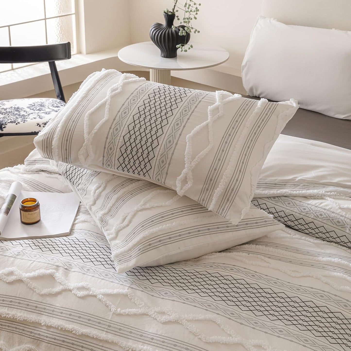 KAREVER Ivory Black Boho Comforter Set Queen Mixed Textures Jacquard Bedding Set Durable Chic and Stylish Bedroom Set