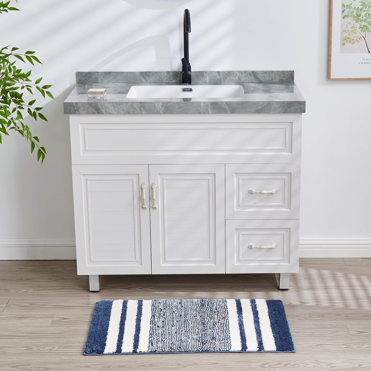 CozeCube Bath mats for Bathroom Non Slip, Fluffy Absorbent Microfiber Bath mat Washable, Aesthetic Bathroom Rugs, Large Navy Blue Striped Bath mat, Navy Blue, 36" x 24"
