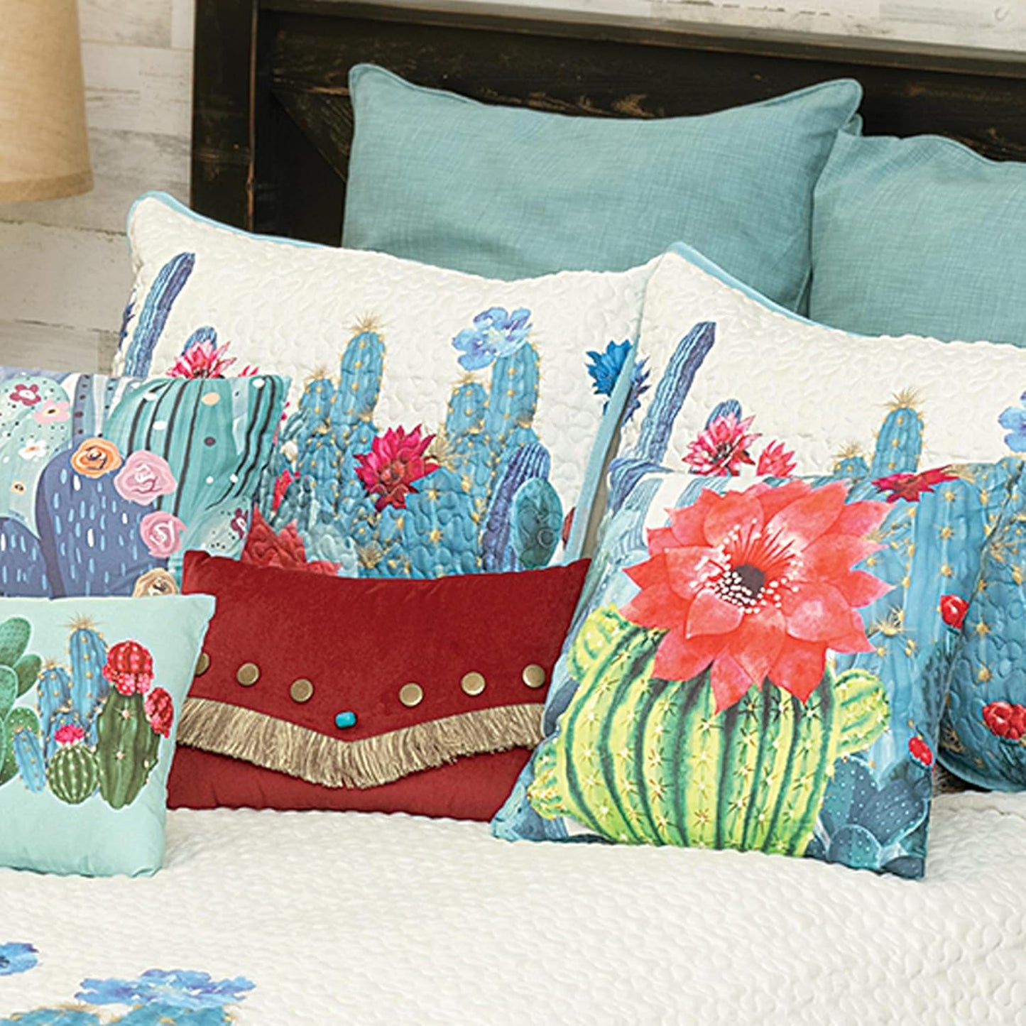 BLACK FOREST DECOR Blooming Desert Cactus Quilt Bed Set - King, Western Style, Bright Desert-Inspired Bedding, Machine Washable