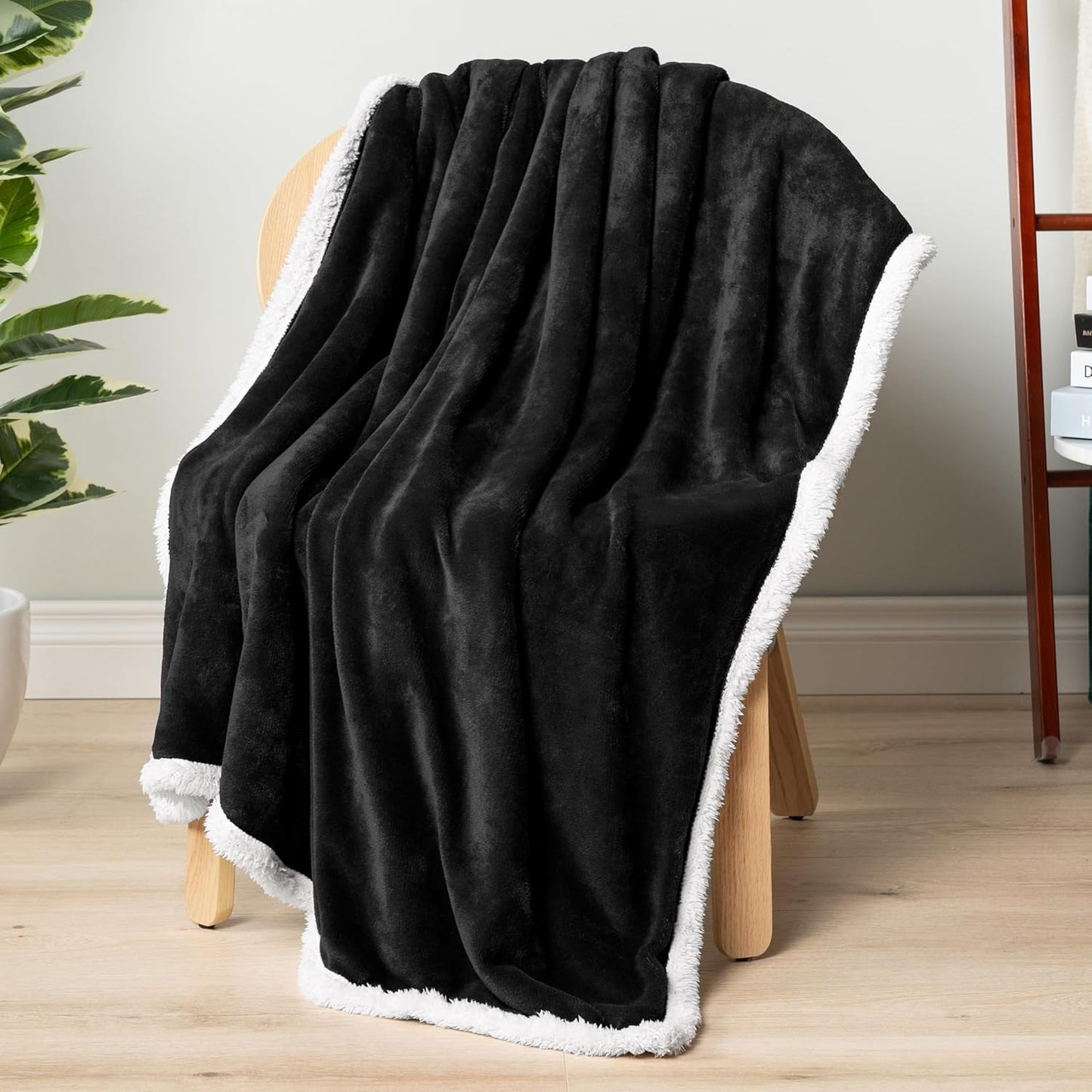 PAVILIA Sherpa Fleece Throw Blanket for Couch, Black, Plush Soft Fuzzy Sofa Blanket, Cozy Reversible Winter Throw for Women Men, 50x60 Inches