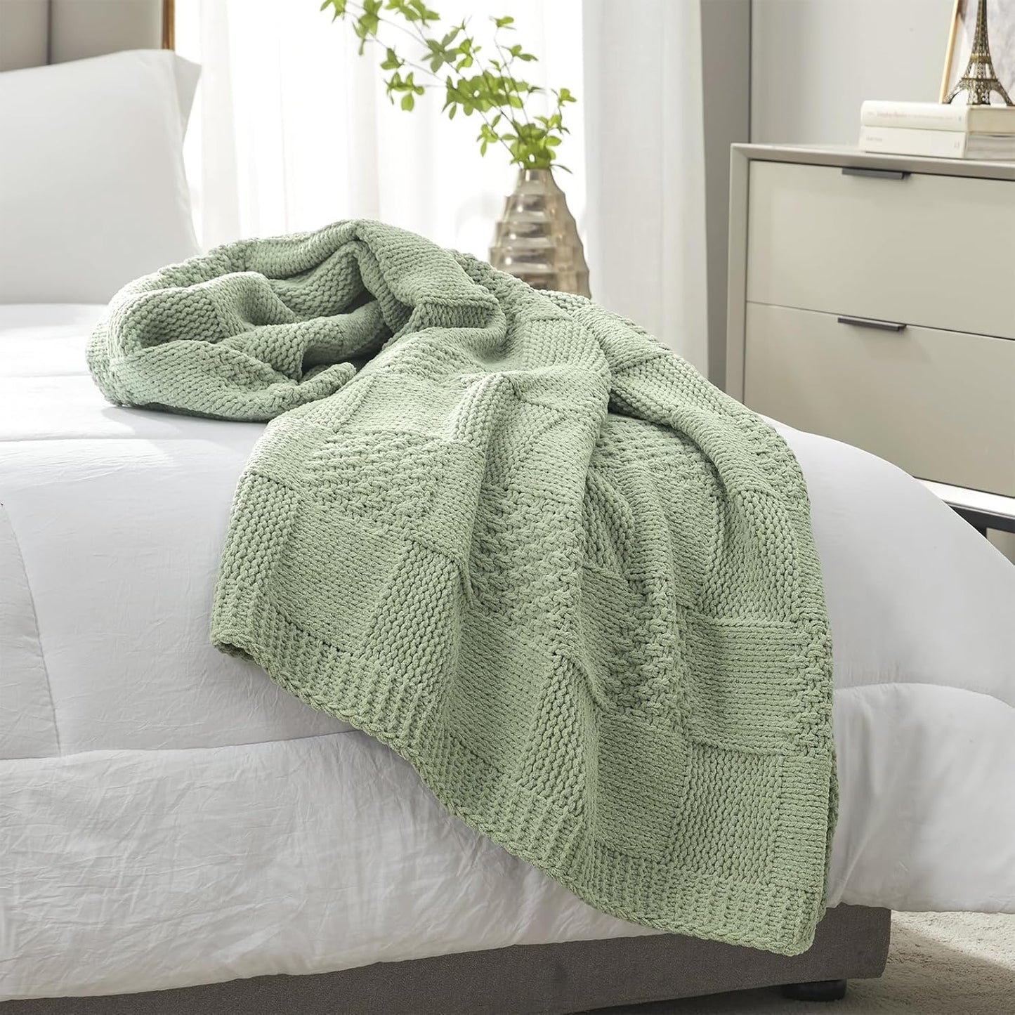 Amélie Home Checkered Chenille Knit Throw Blanket for Couch, Classic Texture Decorative Soft Blanket for Sofa, Chair & Bedroom, 60"x80", Sage Green