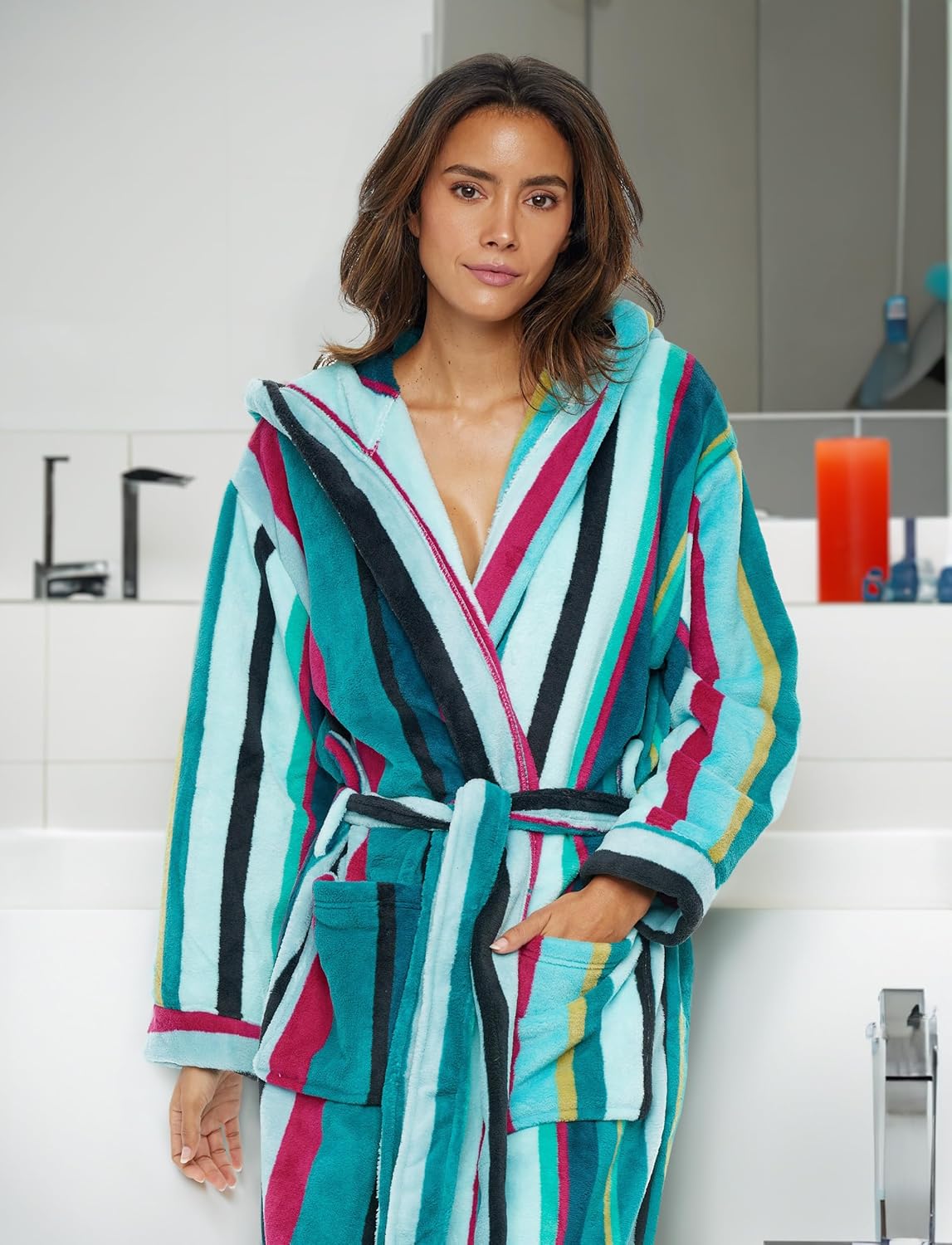 Alexander Del Rossa Womens Robe, Long Plush Bathrobe with Hood, Hooded Robes for Women Plus Size Bath Robe