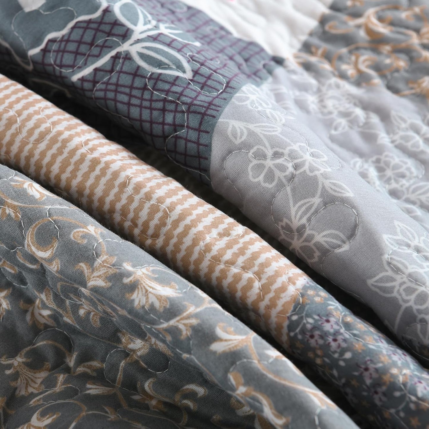 HoneiLife Quilt Set Twin Size - 2 Piece Microfiber Quilts Reversible Bedspreads Patchwork Coverlets Floral Bedding Set All Season Quilts with Geometric and Little Rose Print Pattern,Grey