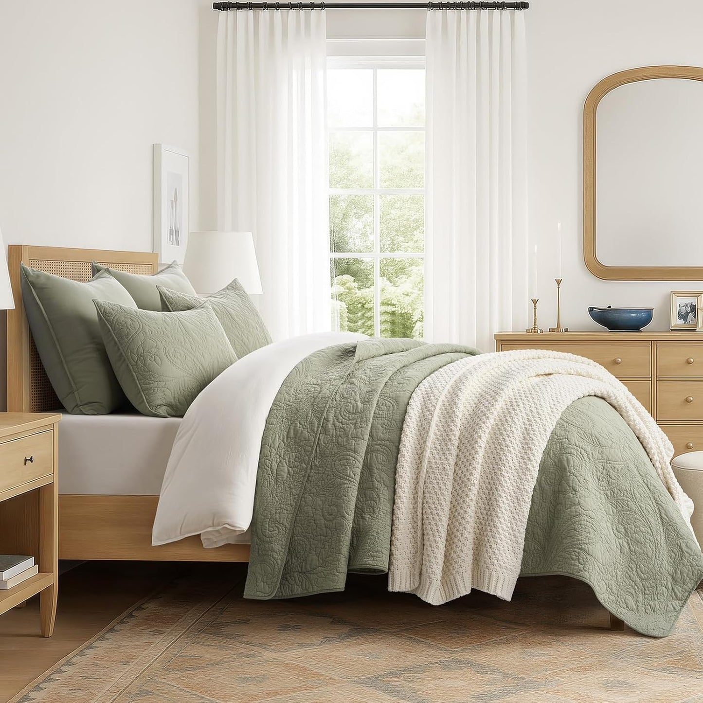 EVERGRACE 100% Cotton Paisley Quilt Set, King Size 3 Piece Set – Prewashed Lightweight Bedspread with 2 Shams, Soft & Breathable Matelasse Coverlet for All-Season Comfort, Light Sage Green