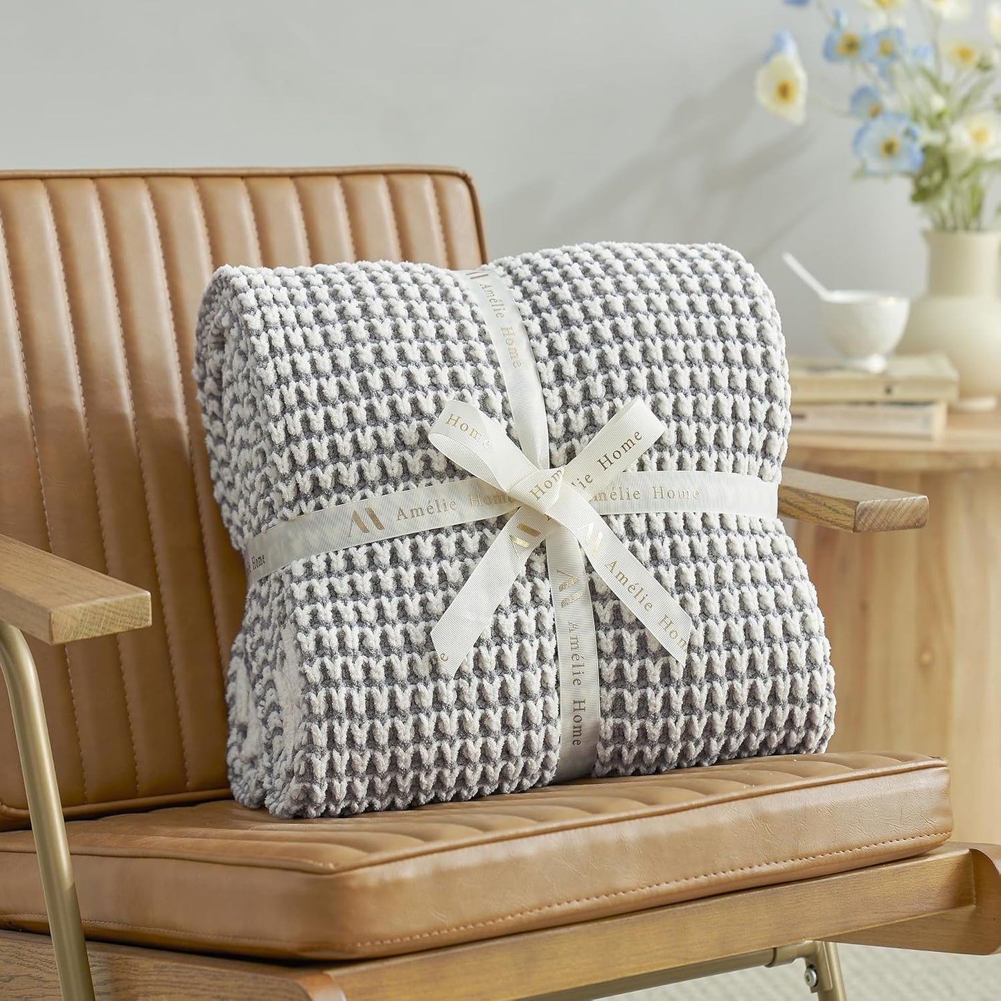 Amélie Home Waffle Chenille Throw Blanket for Couch, Pineapple Stitch Knit Soft Cozy Knit Blanket Decorative Throw for Sofa, Chair, 50"x60", Grey&Ivory