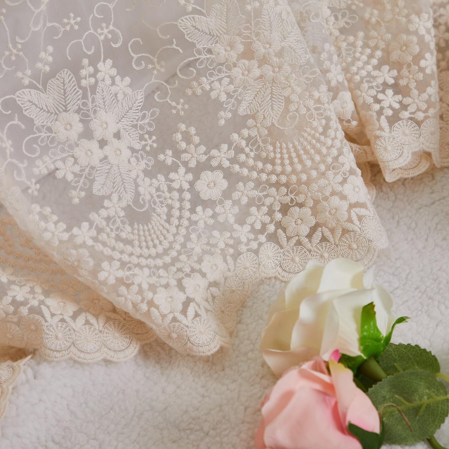 Brandream Lace Bed Skirt Twin Size Cream White 18 Inch Drop Romantic Dust Ruffle Split Corners Bed Sheets Cover Excellent Quality