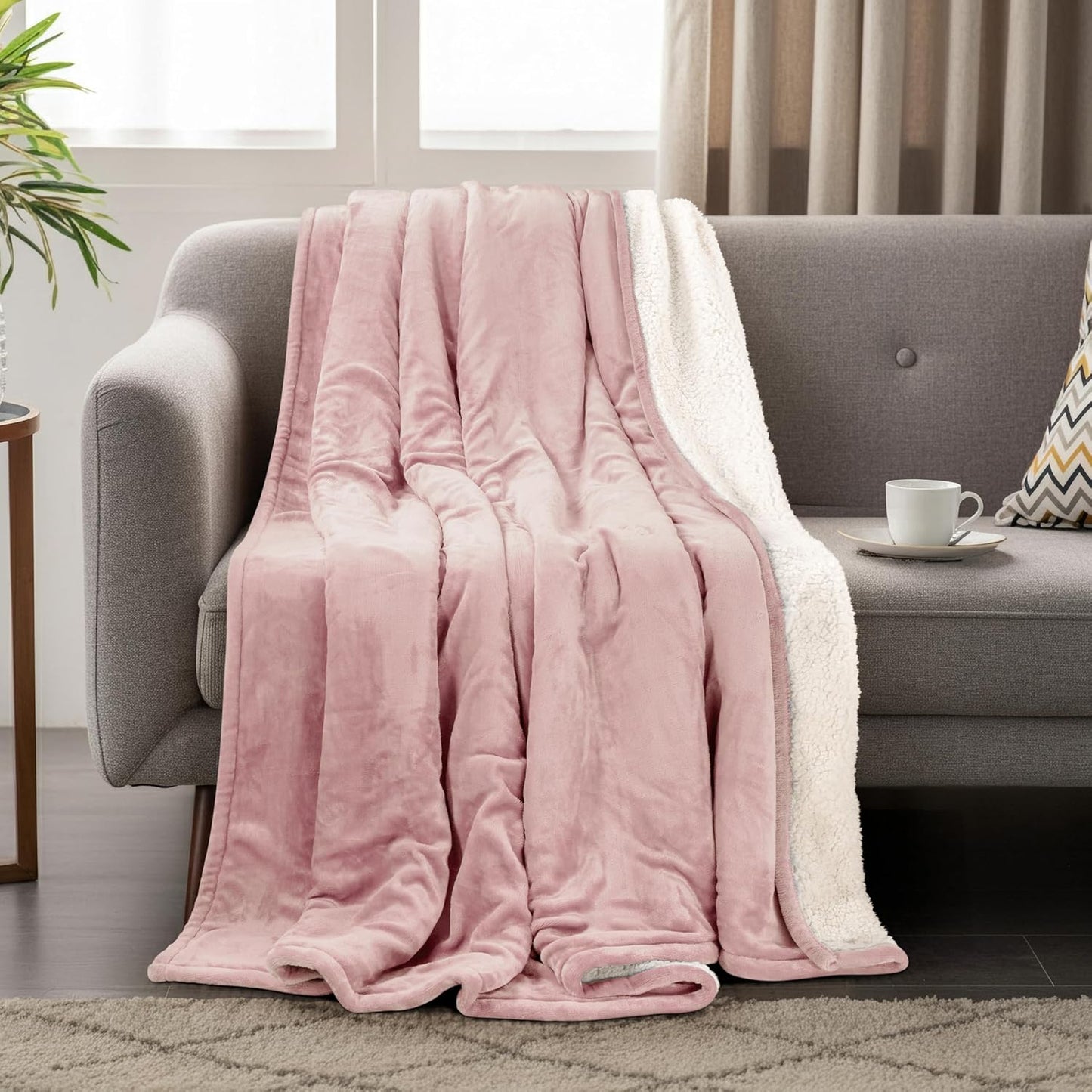 Utopia Bedding Sherpa Blanket King Size (Pink, 90x102 Inches) - Soft Lightweight Plush Fleece Reversible Blanket for Bed, Sofa, Couch, Camping and Travel