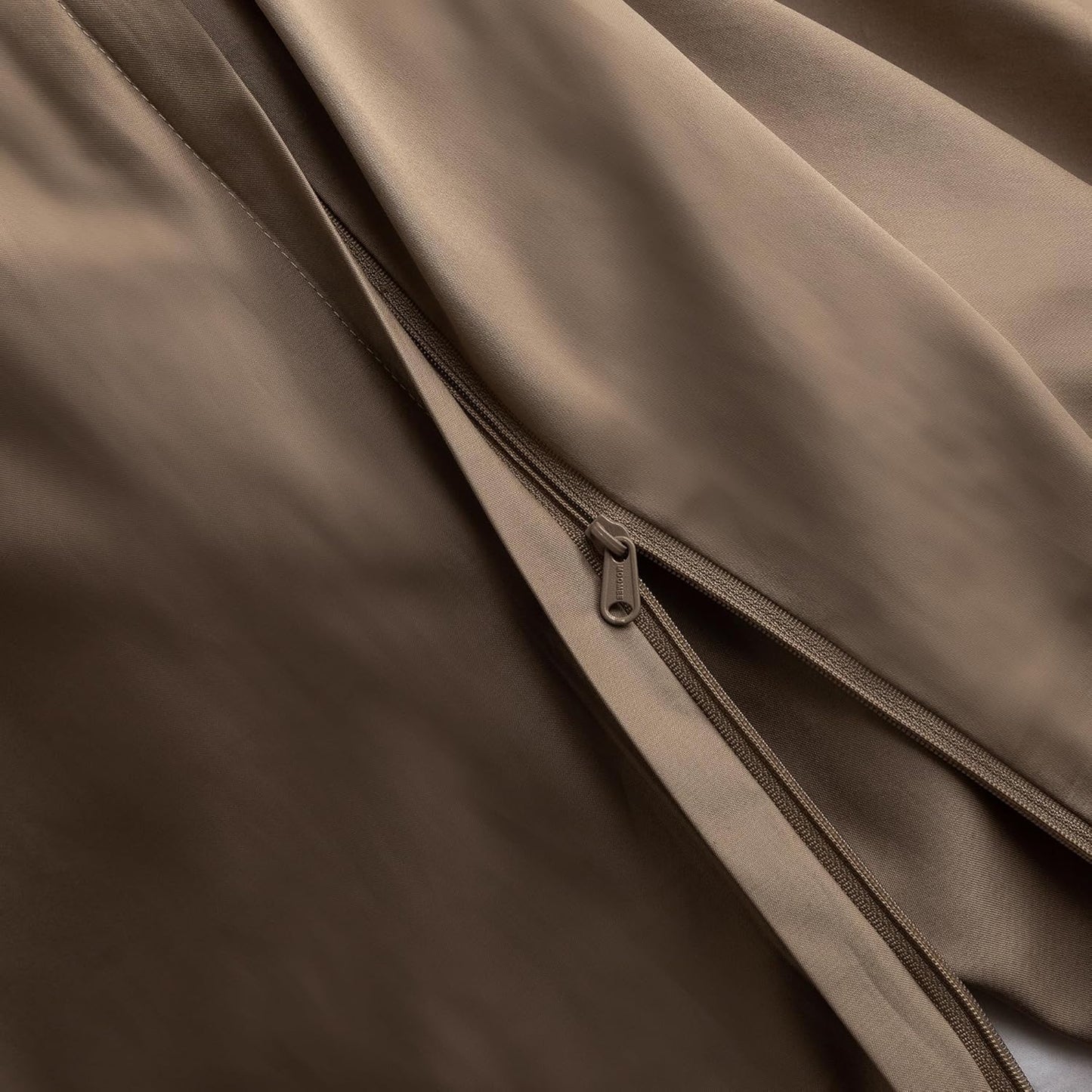 MooMee Duvet Cover Set 100% Extra Long Staple Cotton 600 Thread Count Silky Sateen Smooth Luxury Soft Breathable Durable Hotel Quality Bedding, 3 Pieces (Brown, Queen 90"x90")
