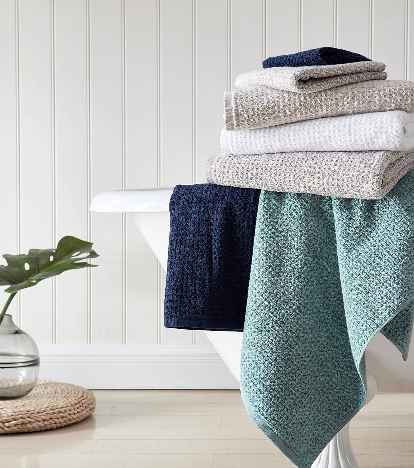 Tommy Bahama - Bath Towels, Highly Absorbent Cotton Bathroom Decor, Low Linting & Fade Resistant, Oeko-Tex Certified (Northern Pacific Bay Blue, 6-Piece)