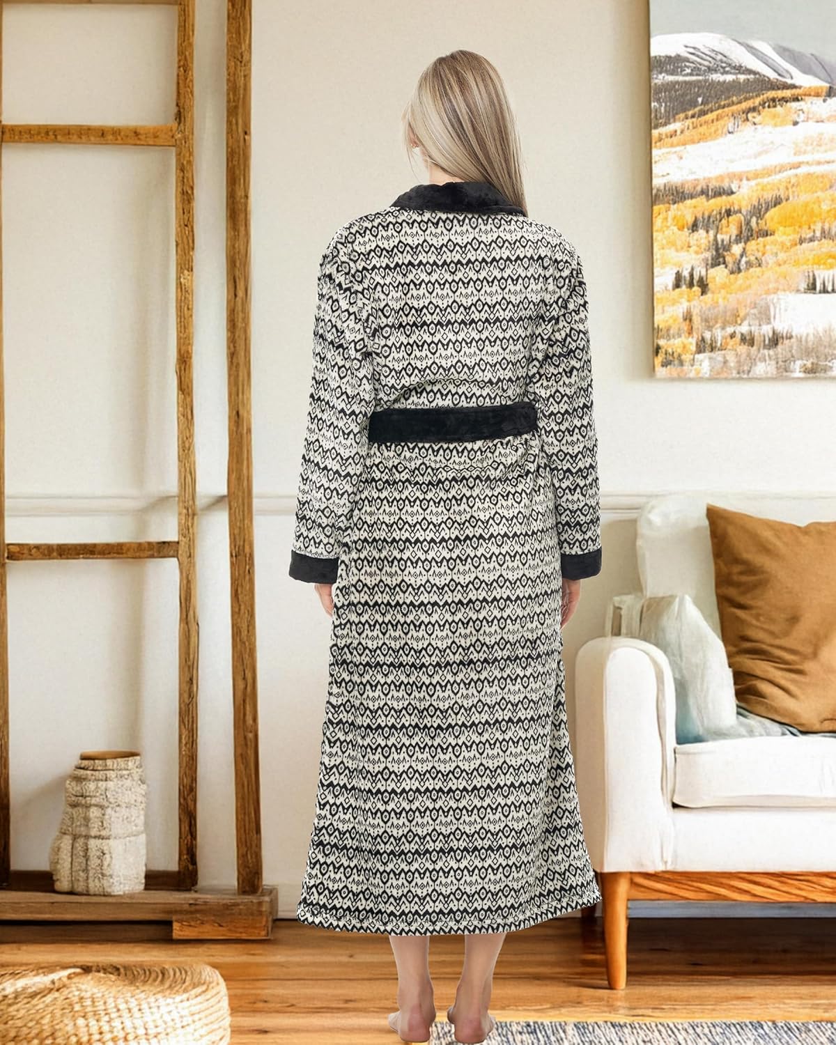 Alexander Del Rossa Plush Robe for Women, Long Fleece Winter Bath Robe, Plus Size