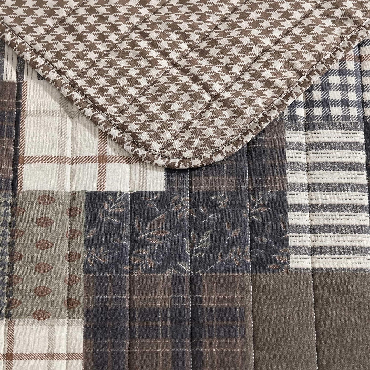 Eddie Bauer - Twin Quilt Set, Naturally Soft Cotton Bedding w/a Lightweight Feel for All-Year Comfort, Reversible w/Matching Pillowcase, 2 Piece Bed Set (Antique Brown)