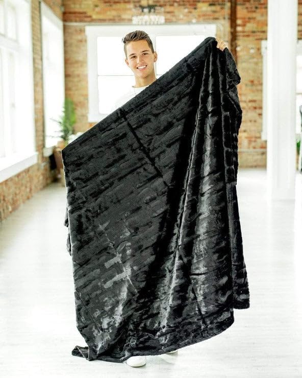 Minky Couture Sorbet Blanket - Ultra-Soft Throw for Silky Smooth Comfort - Premium Decorative Throw Blanket - Midweight, Breathable Fabric - Machine Washable Adult, Black