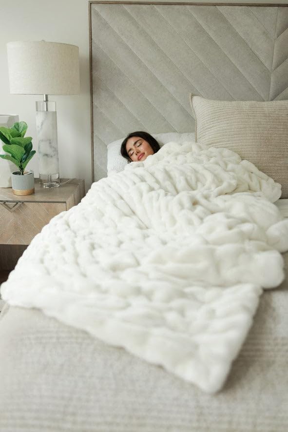 Minky Couture Hugs Blanket - Extra Plush Blanket for Premium Gifting - Stretchy Bubbled Cozy Throw - Silky Smooth - Durable & Machine-Washable - Travel-Friendly - Adult, Cream