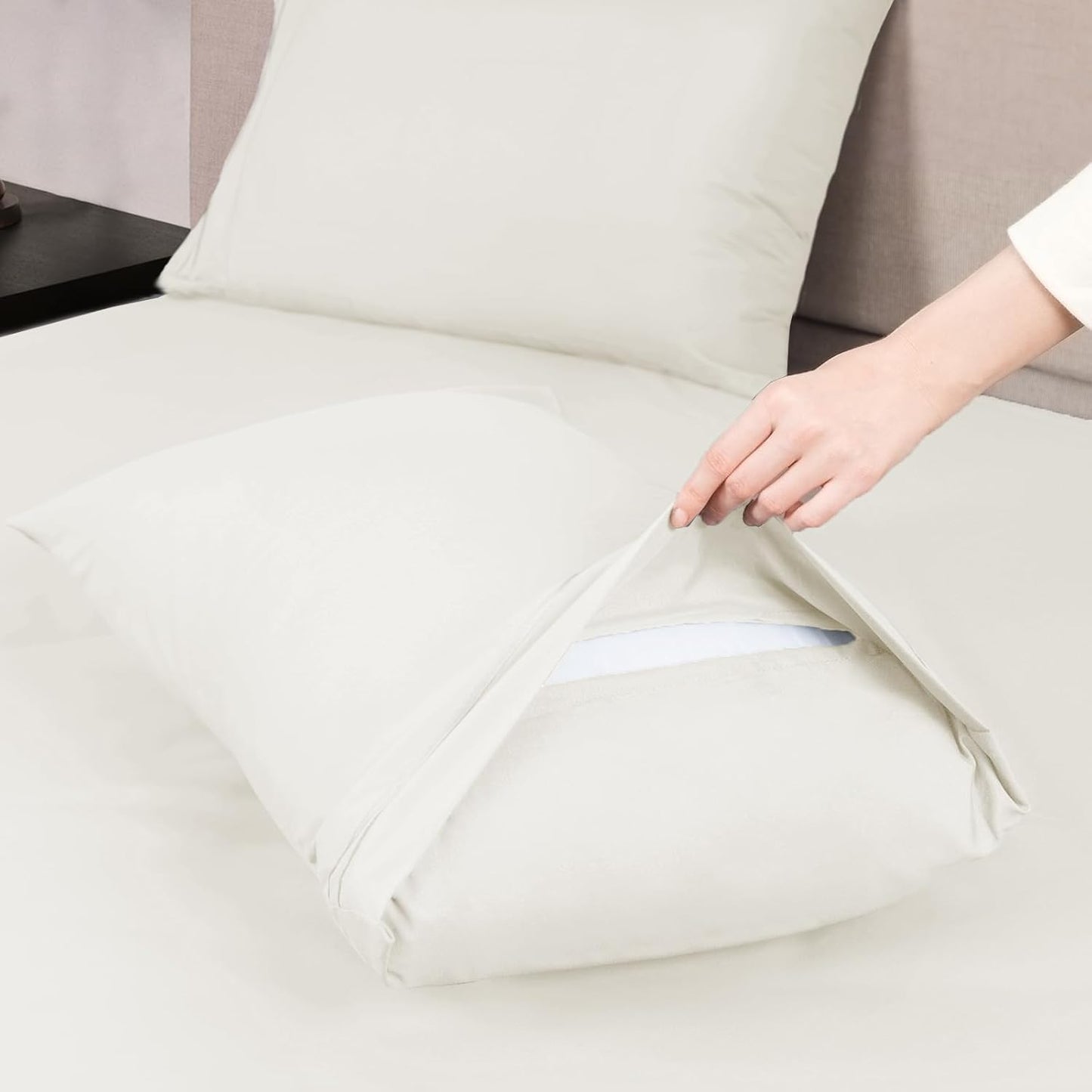 Mejoroom Twin XL Sheet Set - Hotel Luxury Microfiber Sheet & Pillowcase Sets Fits College Dorm Room Mattress - Soft, Breathable, Wrinkle & Fade Resistant - 3 Piece (Ivory)
