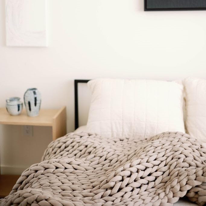 Nuzzie Chunky Knit Weighted Blanket - Breathable, Cooling, Hand Made Knit Throw Blanket for Sleep - Machine Washable, Stylish Decor Design (Taupe, Queen | 28lbs | 80"x80")