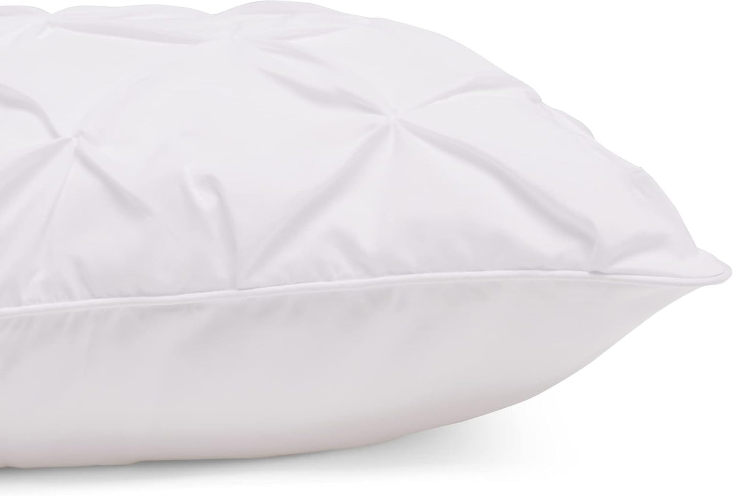 Amazon Basics Soft, Lightweight Twin Size Comforter Sets, All-Season Down-Alternative 2-Piece Bedding Set, Pinch Pleat Design, Twin/TwinXL Size, Bright White