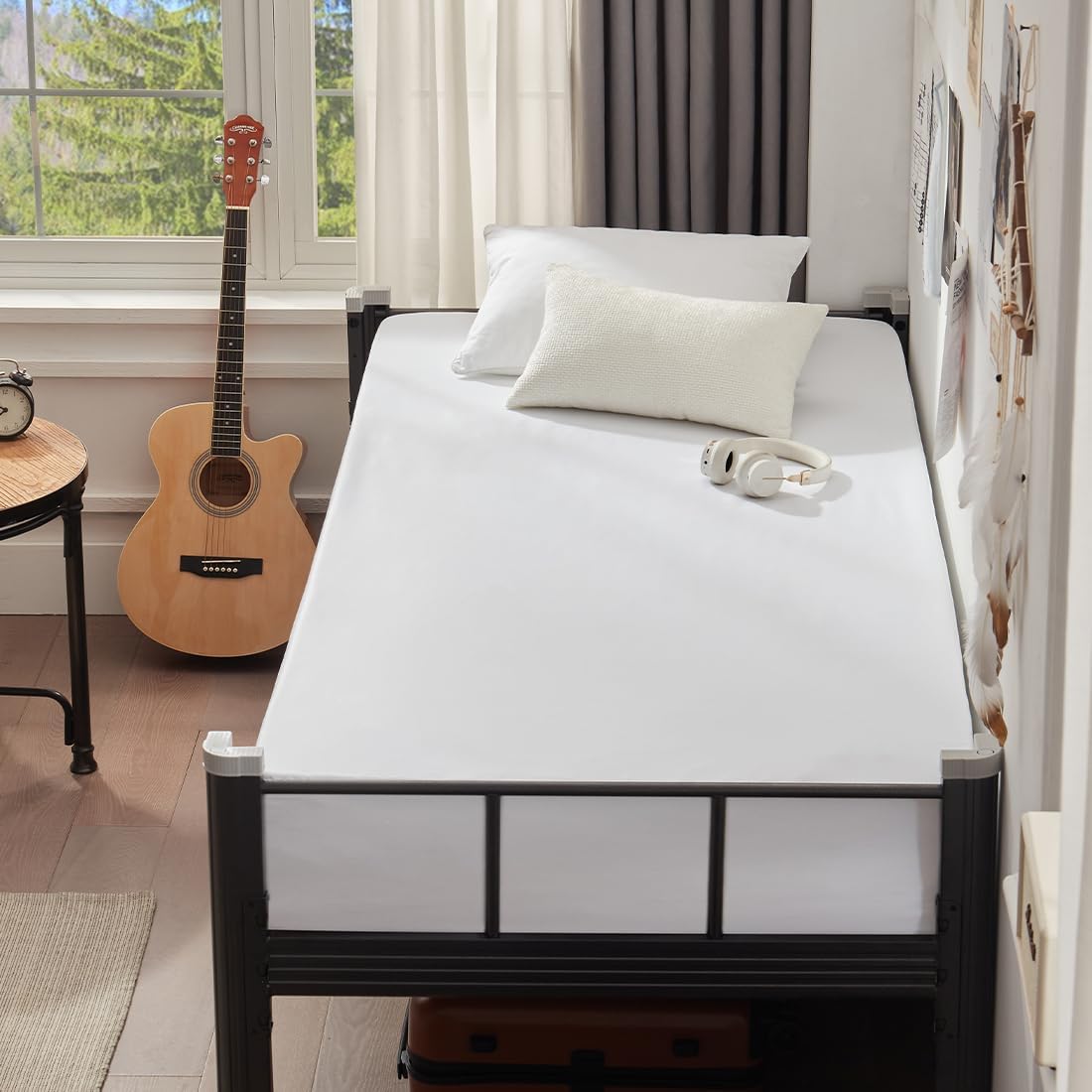 2 Pack Twin XL Waterproof Mattress Protector Deep Pocket Mattress Cover, Soft Breathable Mattress Pad, Fitted Noiseless Waterproof Bed Cover Stretch to 19"