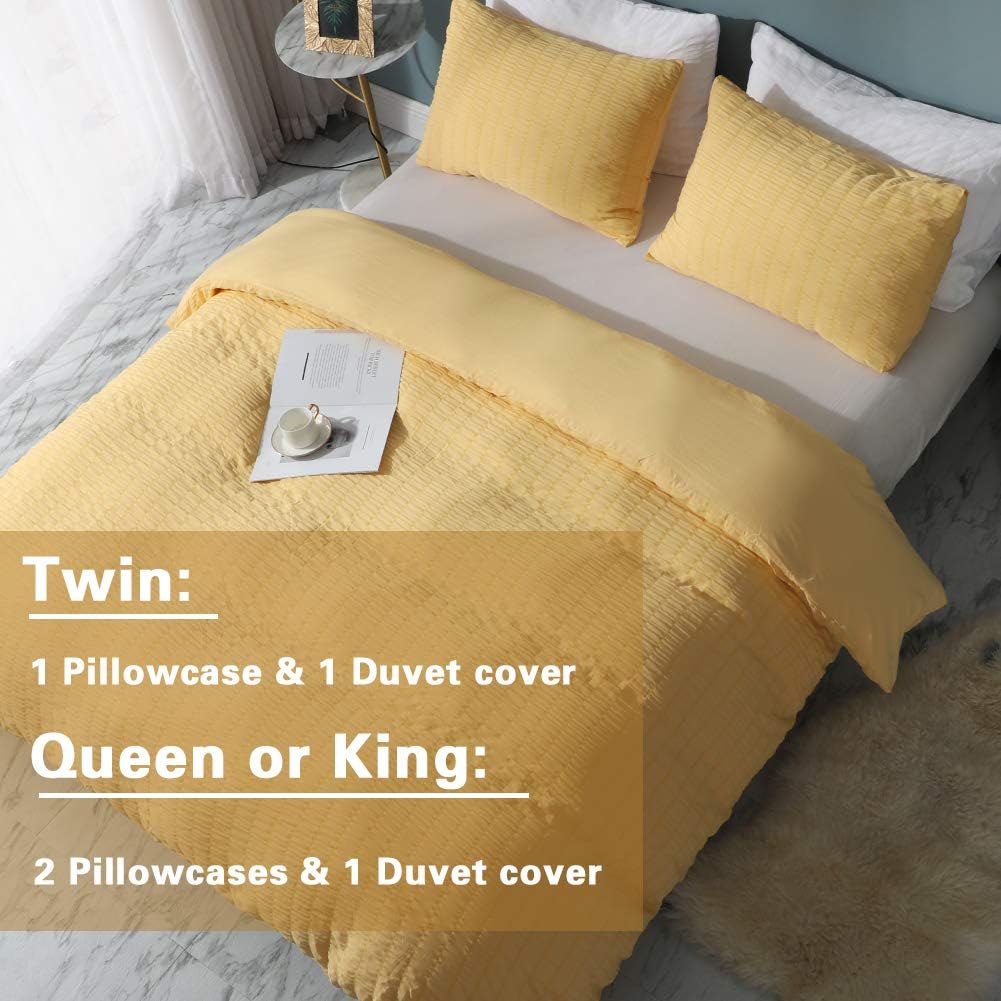 AveLom Seersucker Duvet Cover Set Queen Size (90 x 90 inches), 3 Pieces (1 Duvet Cover + 2 Pillow Cases), Yellow Ultra Soft Washed Microfiber, Textured Duvet Cover with Zipper Closure, Corner Ties