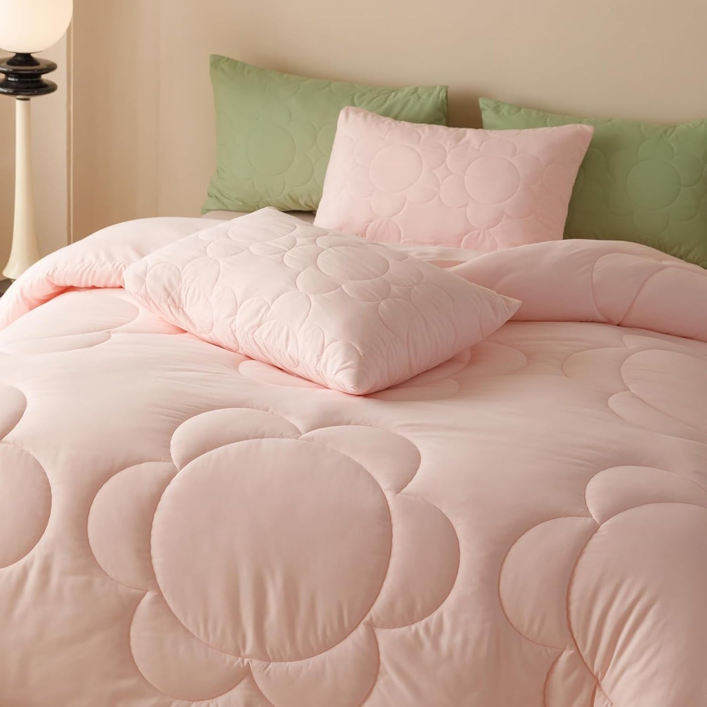 KAREVER Pink Flower Comforter Queen Pink Sunflower Print Bed Queen Comforter Set 3 Pieces Dark Pink Floral Comforter Set for Women Girls Bedroom Decor All Season Hotel Quality Comforter Set