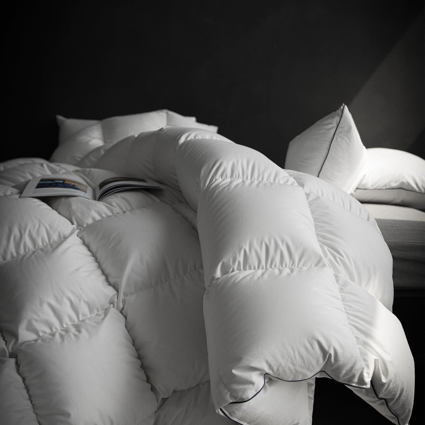 Luxury Down Fiber Comforter Twin/Twin XL Size - High Fill Power Medium Warmth for All Season Duvet Insert - Light Weight, Lvory White (68" x 90")
