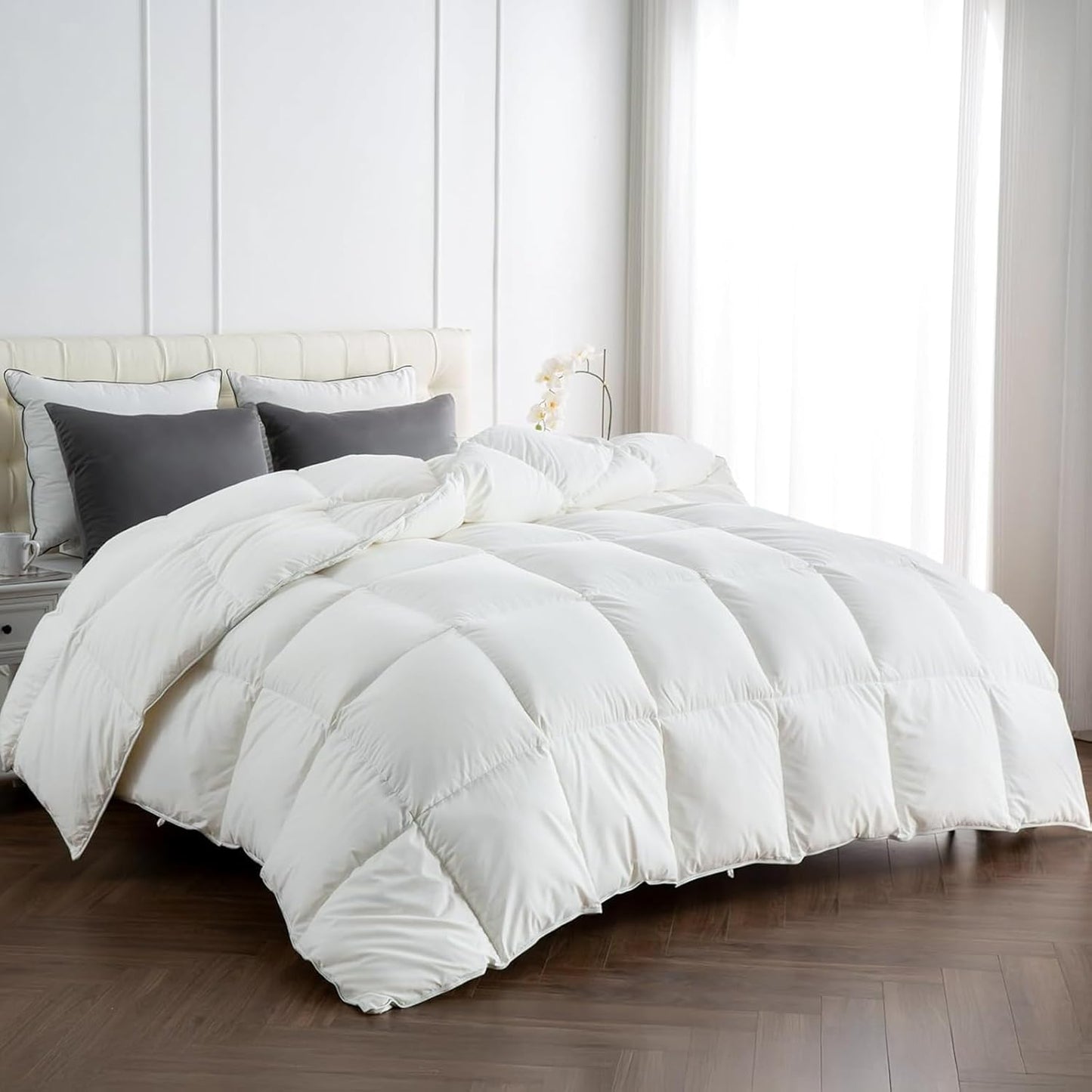 APSMILE Premium Down Feather Fibers Comforter Oversized King Size, All Season Duvet Insert Oversized King Size with 8 Tabs, Ultra Soft Poly-Cotton Cover Down Feather Fibers Comforter (White, 120*98")