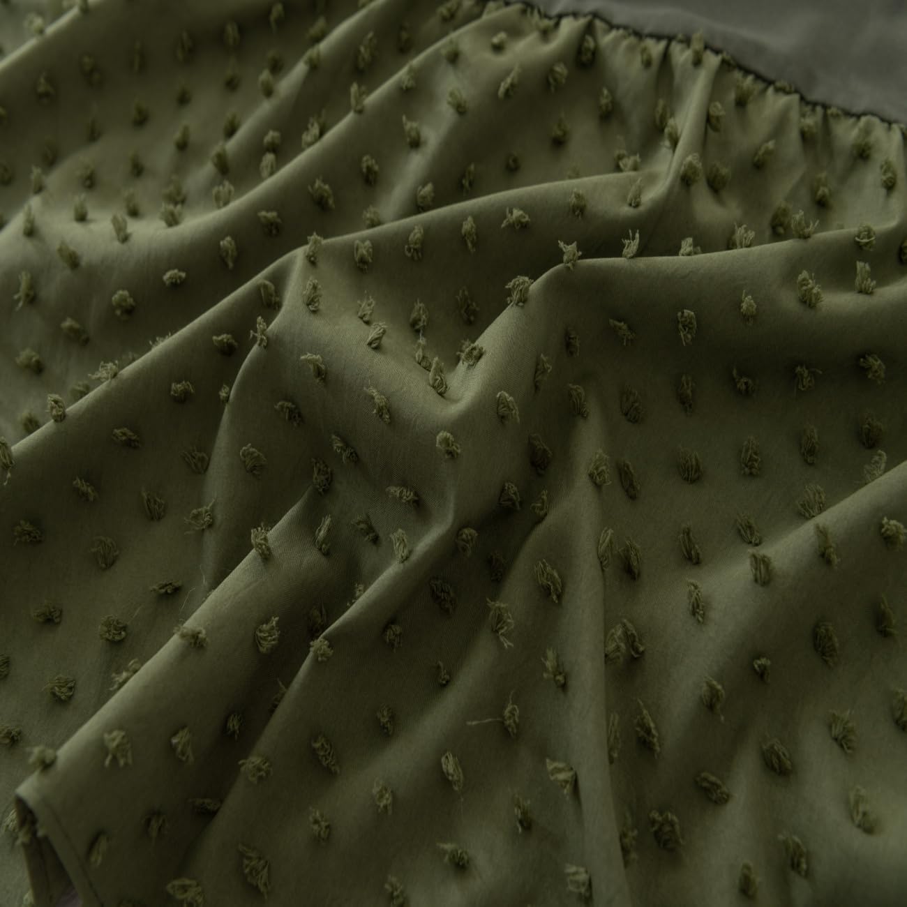 Tufted Dot Bed Skirt Queen Size Ruffled Bed Skirt with Split Corners, 14 Inch Drop Dust Ruffle Bed Skirts with Platform, Olive Green