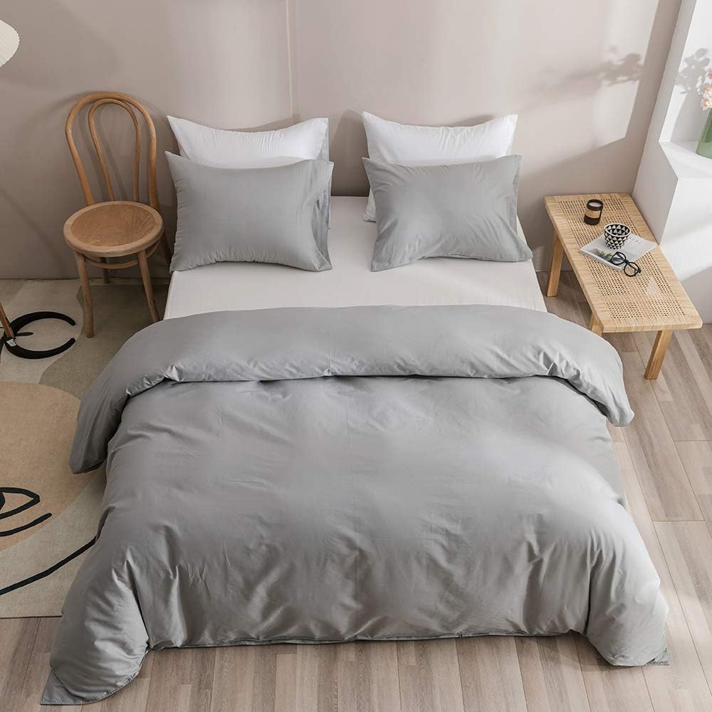 KAREVER Silver Comforter Queen Light Gray Bedding Set 3 Pieces Comforter Set 1 Queen Comforter (90x90 inches) with 2 Pillowcases (20x26 inches)