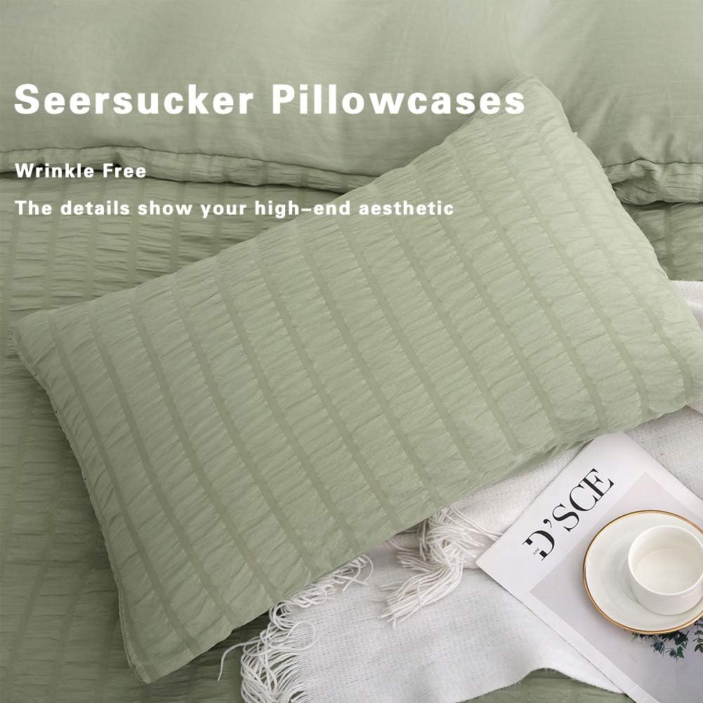 AveLom Green Duvet Cover Queen(90 x 90 inches), 3 Pieces (1 Duvet Cover, 2 Pillow Cases),Seersucker Tripe Soft Washed Microfiber, Textured Duvet Cover Set with Zipper Closure, Corner Ties