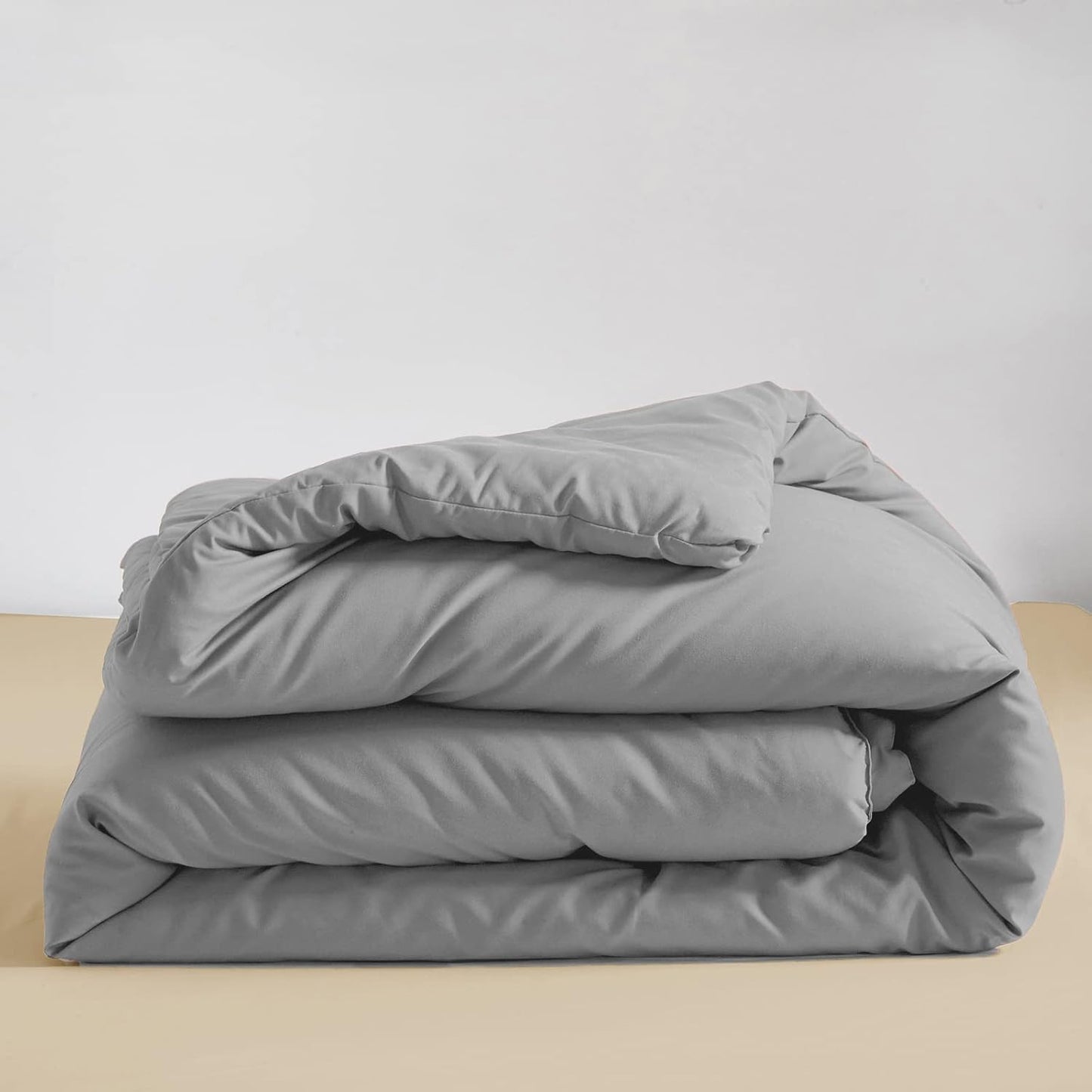 KAREVER Silver Grey Comforter Set Twin Bright Gray Beddig Set for Kids Teens Adult Solid Silver Color Bedding Set 3 Pieces with 2 Pollowcases Lightweight Durable Gray Comforter Set