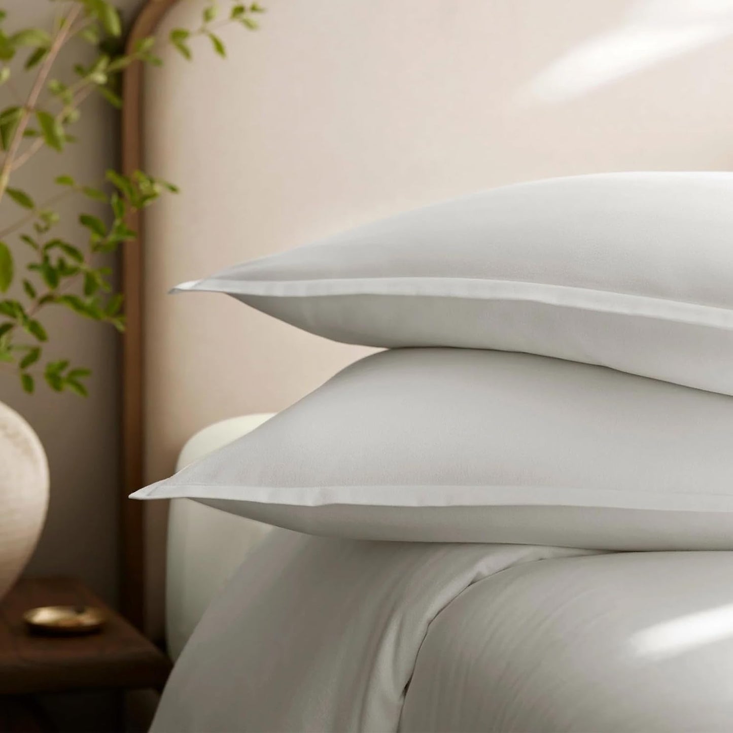 BOLL & BRANCH Flannel Duvet Set - Full/Queen, White - Luxury 100% Organic Cotton - 1 Duvet Cover, 2 Shams - Velvety Soft, Warm & Breathable Weave