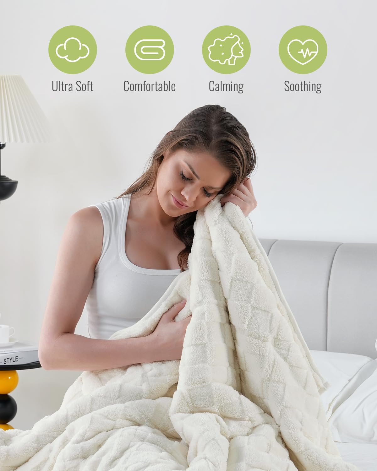 Uttermara Sherpa Fleece Weighted Blanket Queen Size(15lbs, 60" x 80", Cream White), 3D Jacquard Checkered Warm Sherpa Heavy Blanket for Adults, Soft Fuzzy Weighted Blankets for Couch Bed Sofa