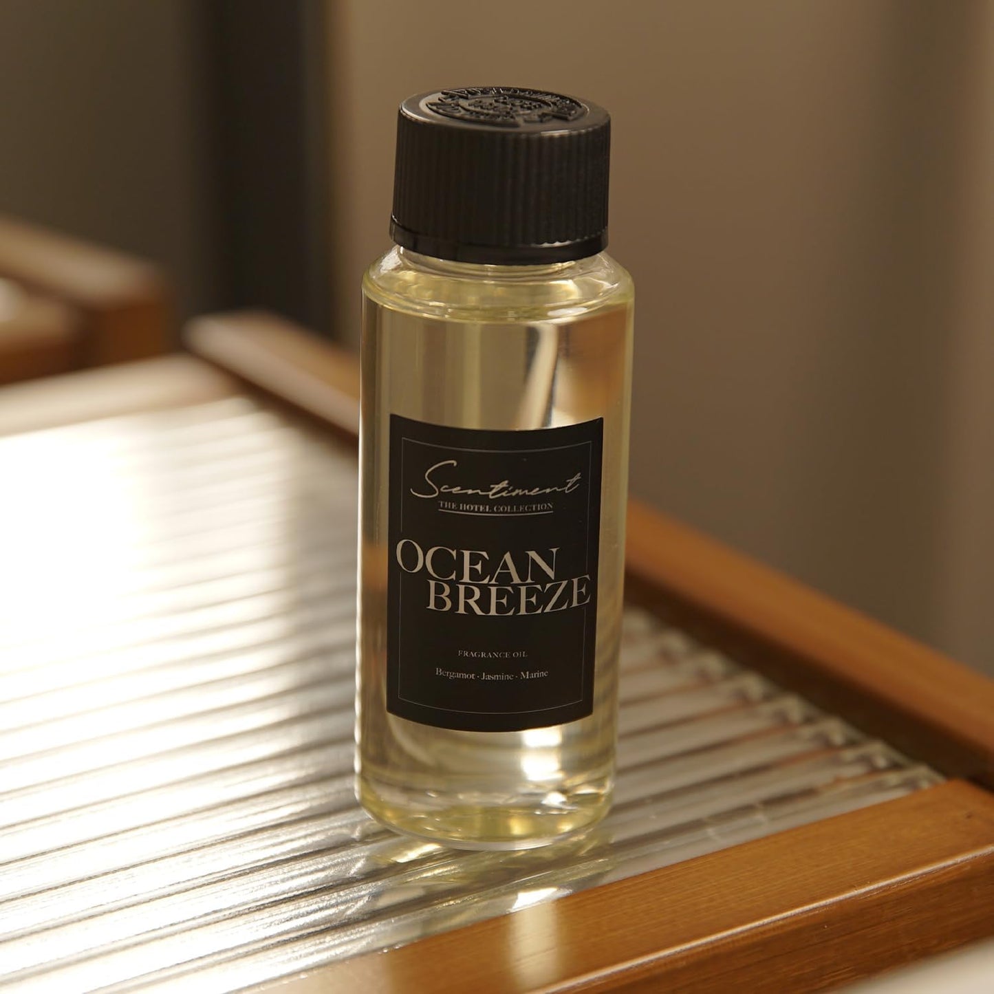 Scentiment Diffuser Oil - Ocean Breeze | Inspired by Five Star Hotels' Lobby Scent | Luxurious Scent with Notes of Bergamot, Lemon, Jasmine with Marine & Amber (120ml)