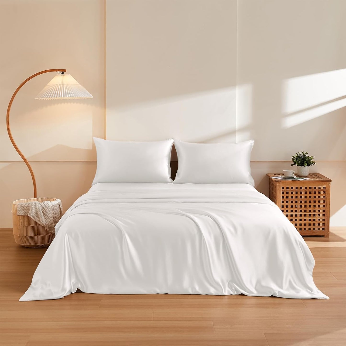 THXSILK 100% Pure Mulberry Silk Duvet Cover Set 3 Piece, 6A+ Grade Luxury Soft Bedding Silk Sheets for Hair and Skin, 1 Pcs Duvet/Quilt/Comforter Cover with 2 Zippered Pillowcases (Cream White, Queen)