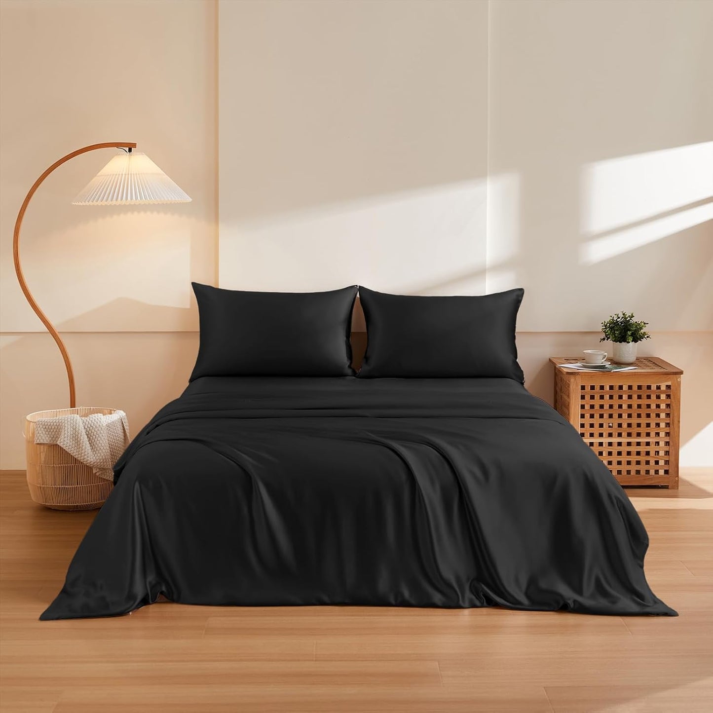 THXSILK 100% Pure Mulberry Silk Duvet Cover Set 3 Piece, 6A+ Grade Luxury Soft Bedding Silk Sheets for Hair and Skin, 1 Pcs Duvet/Quilt/Comforter Cover with 2 Zippered Pillowcases (Black, Twin)
