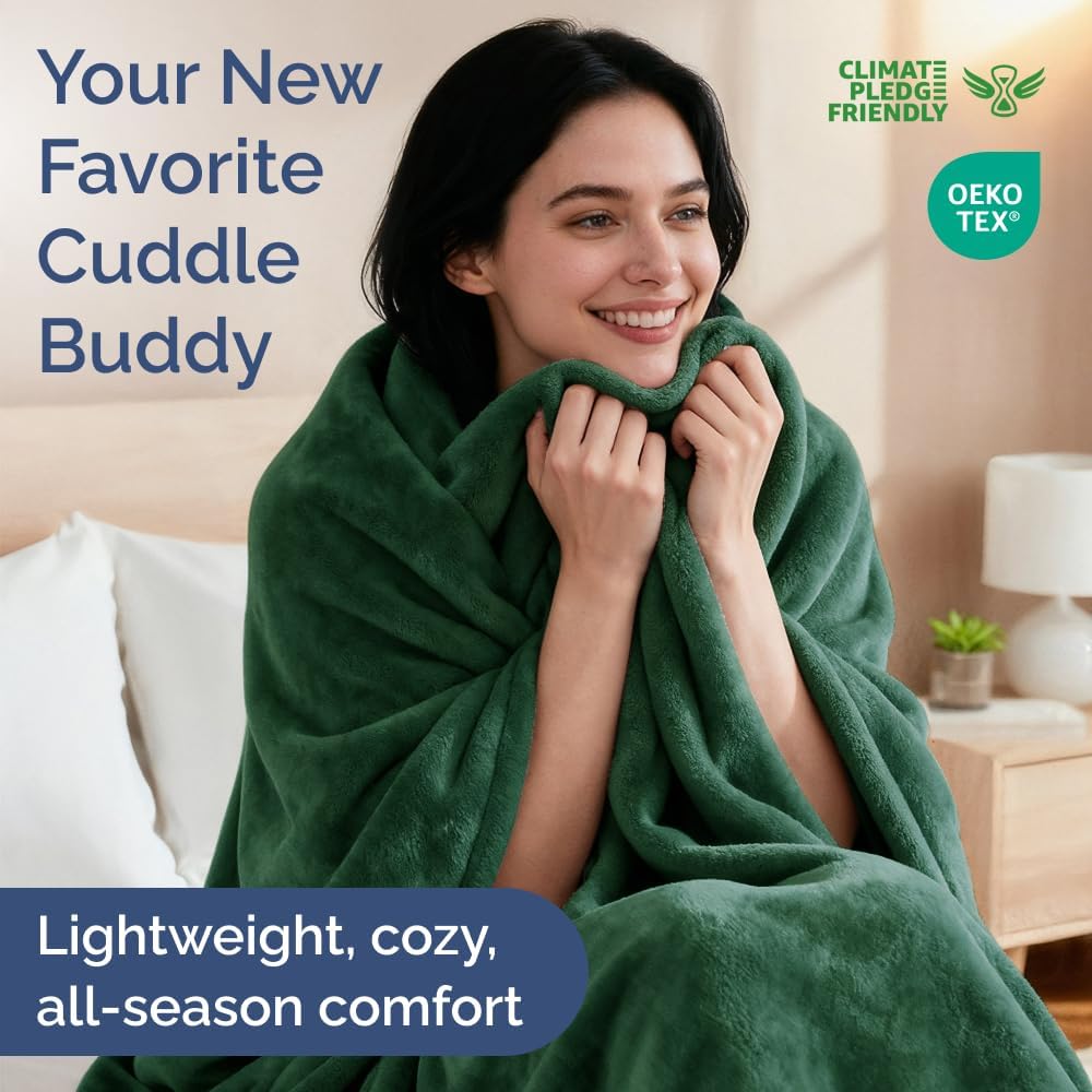 Ultra Soft Fleece Blanket Queen Size - Flannel Fleece Luxury Queen Blanket - Lightweight for Couch Bed Chair - Thick, Warm & Breathable - All Season Cozy Anti-Static Microplush Bedding, Forest Green