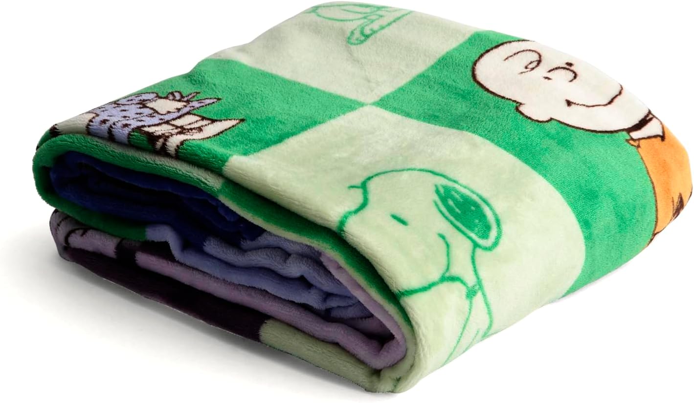 Vera Bradley Women's Disney Fleece Plush Throw Blanket
