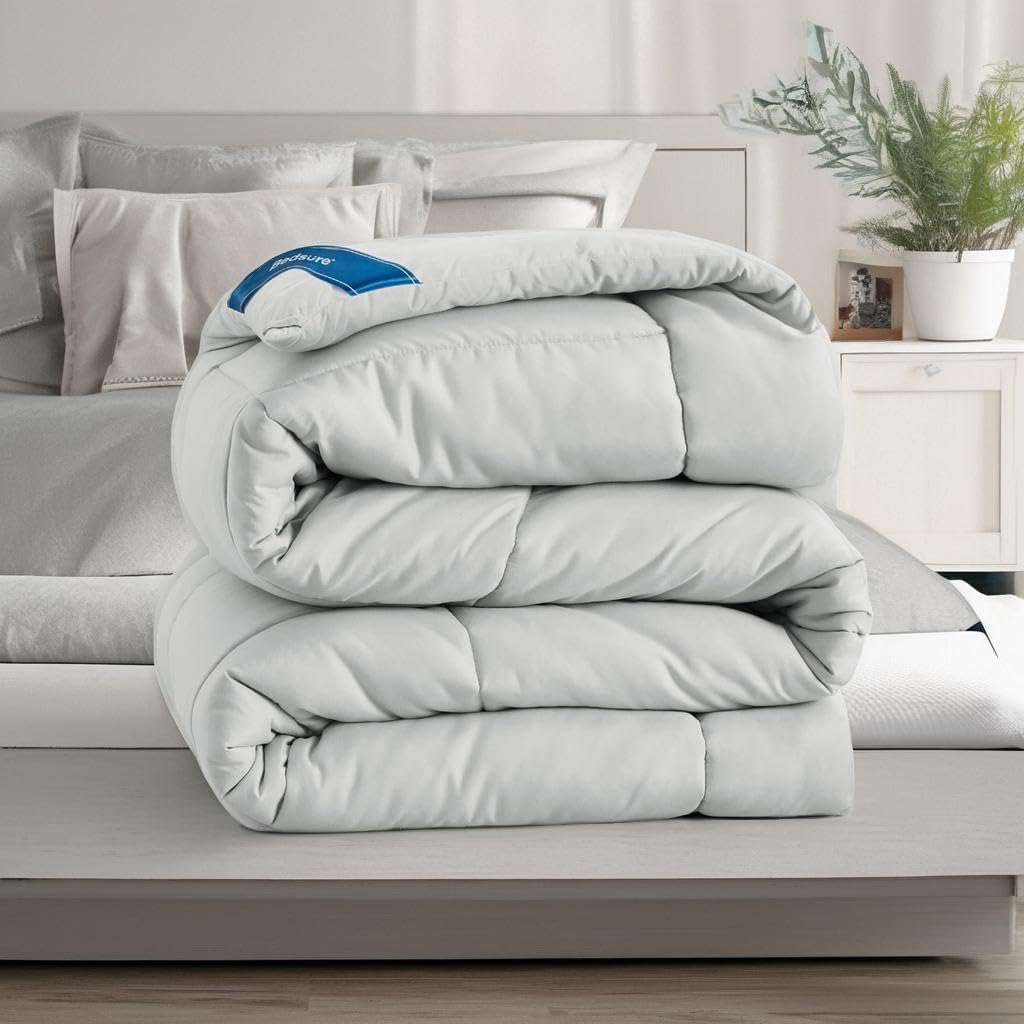 Bedsure Comforter Duvet Insert - Quilted Comforters Oversize Queen, All Season Duvet, GentleSoft Down Alternative Bedding, with 8 Tabs, Gifts for Women/Men, Light Grey, Oversize Queen 98 x 98 Inches