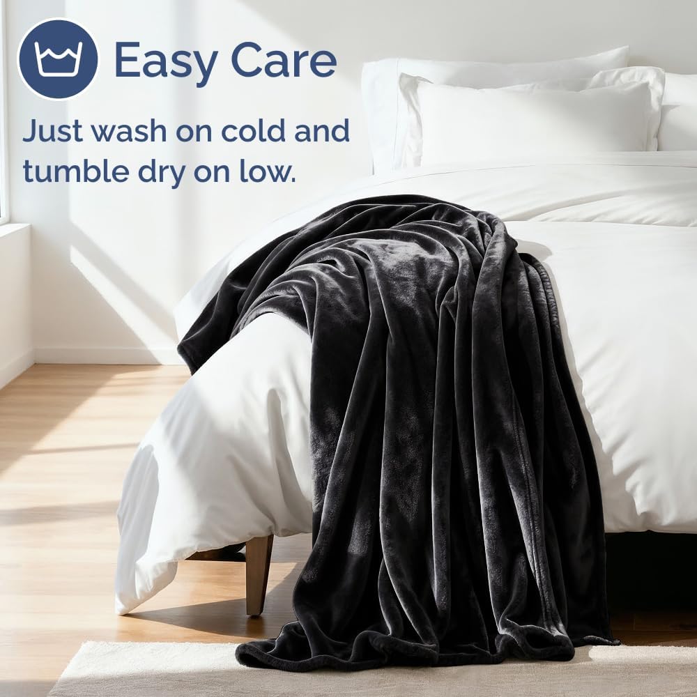 Ultra Soft Fleece Blanket King Size - Flannel Fleece Luxury King Blanket - Lightweight for Couch Bed Chair - Thick, Warm and Breathable - All Season Cozy Fuzzy, Anti-Static Microplush Bedding, Black