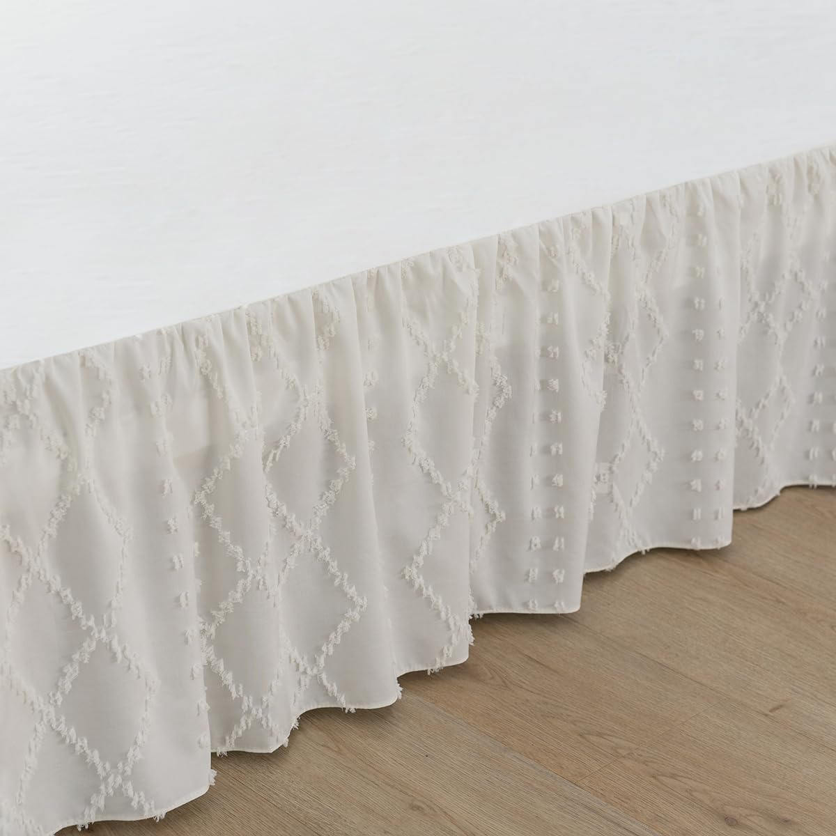 Bed Skirt King Size Ruffled Bed Skirt with Split Corners, 18 Inch Drop Dust Ruffle Bed Skirts with Platform, Boho Tufted Shabby Chic King Size Bed Skirts, Ivory