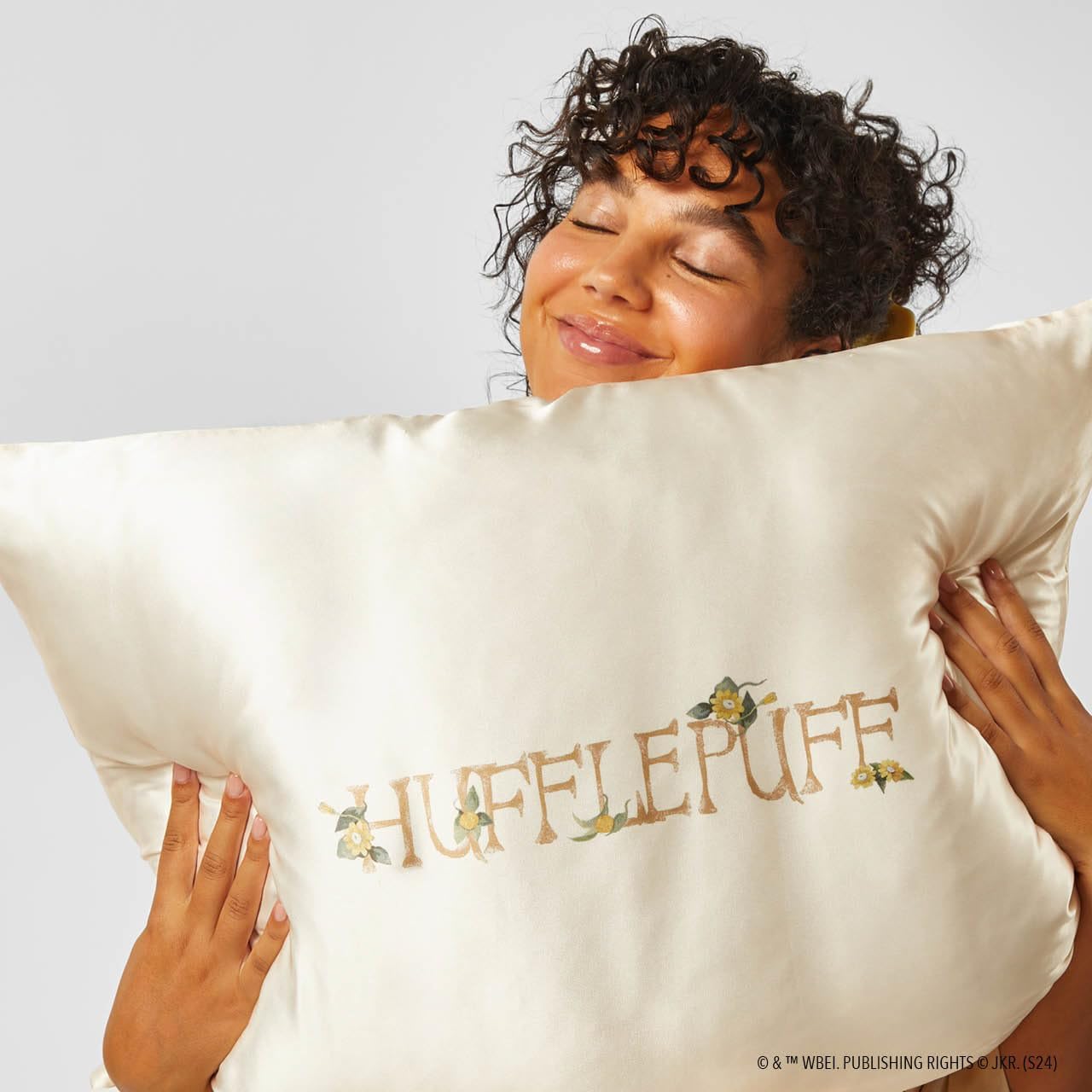 Kitsch x Harry Potter Hufflepuff Satin Pillowcase with Zipper for Hair & Skin – Double-Sided, Softer Than Silk, Wrinkle-Free, Machine Washable, Frizz Control, Breakout Prevention - King Size (19x36)