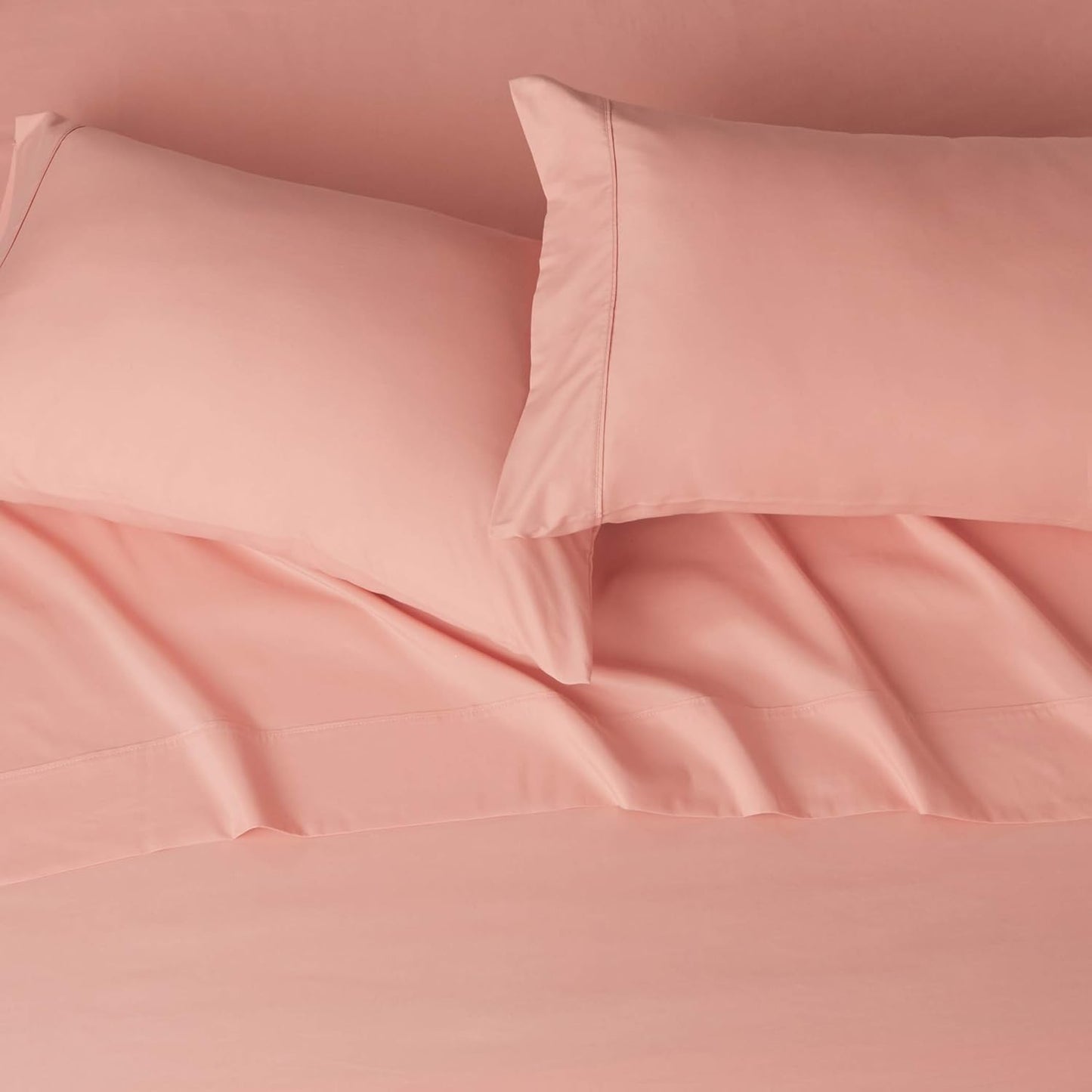 Amazon Basics Lightweight Super Soft Easy Care Microfiber 4-Piece Bed Sheet Set with 14-Inch Deep Pockets, Includes Comfortable Pillowcases, Queen, Peachy Coral, Solid