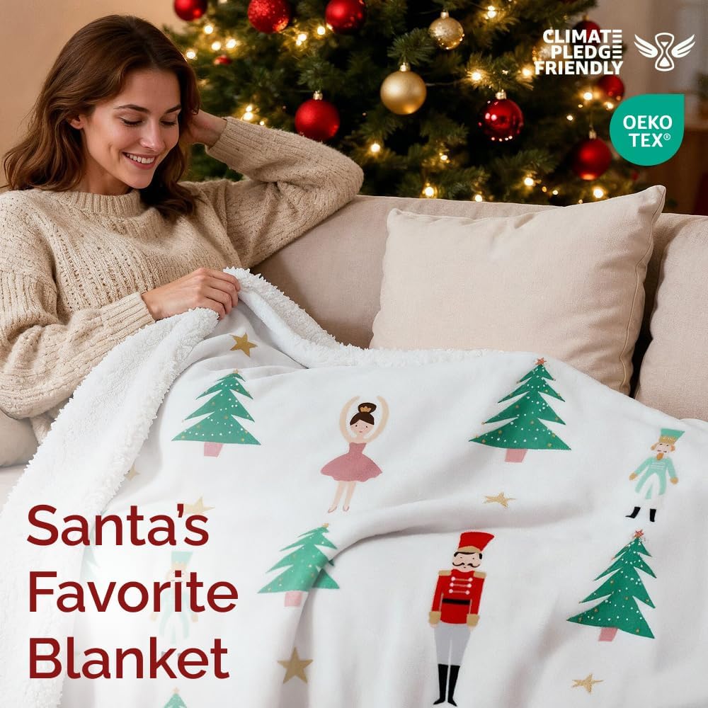 Christmas Sherpa Blanket Throw Size - Reversible Sherpa Fleece Blanket - Super Soft Double Sided Throw for Bed, Sofa, Couch - Thick, Warm, Cozy & Plush - Xmas Winter Bedding - Christmas Print, 50x60