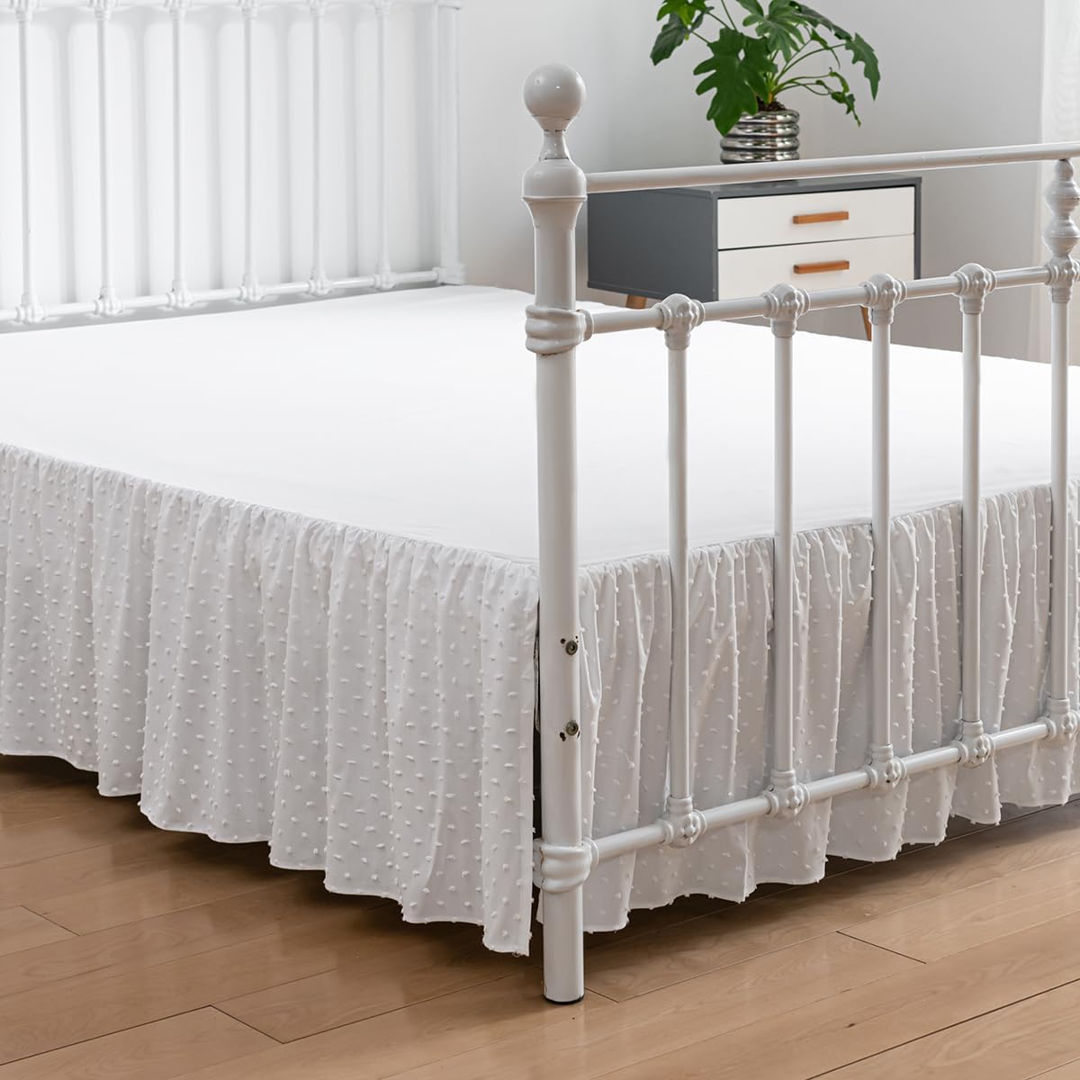 Tufted Dot Bed Skirt Full Size Ruffled Bed Skirt with Split Corners, 12 Inch Drop Dust Ruffle Bed Skirts with Platform, White