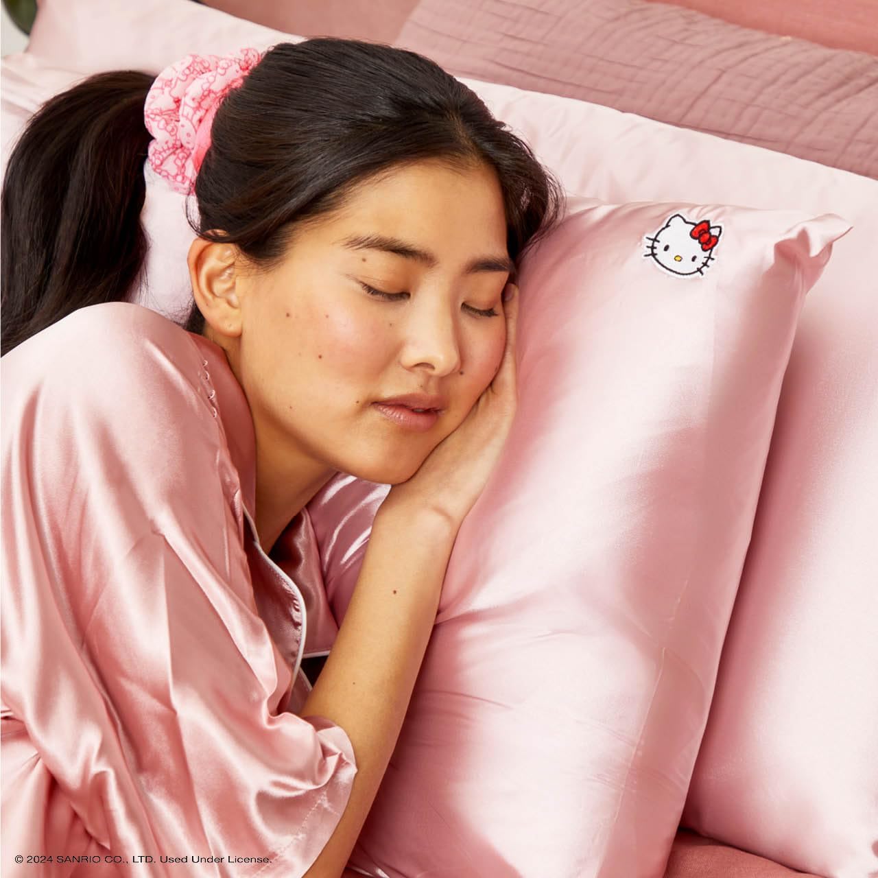 Kitsch x Hello Kitty (Pink Kitty Face) - Satin Pillowcase with Zipper for Hair and Skin, Softer Than Silk Pillow Case, Smooth Cooling Pillow Covers, Machine Washable, King Size (19x36)