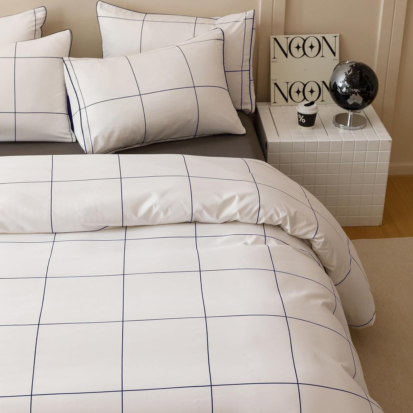 KAREVER White Grid Comforter Full Women Navy Blue Square Lines Checkered Bedding Set Full White Plaid Comforter Full Size