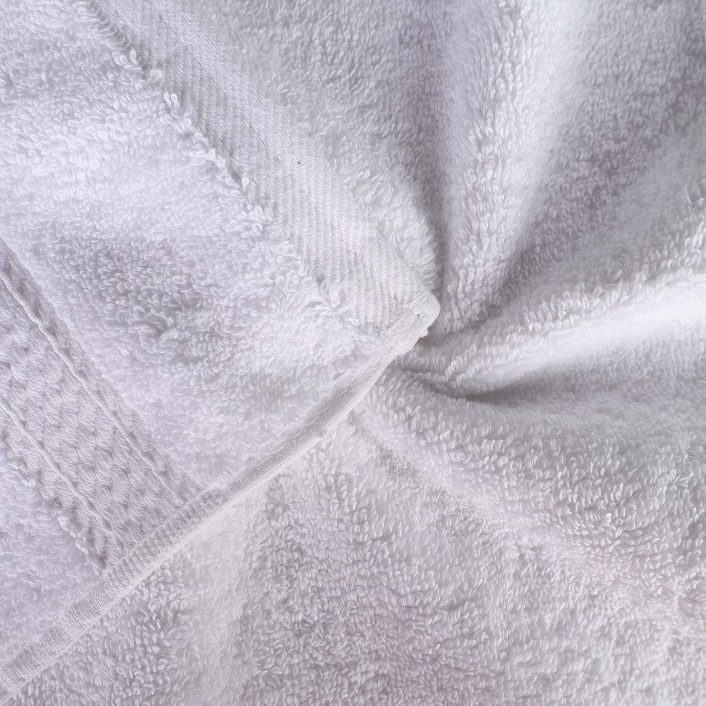 Superior Egyptian Cotton Pile 8 Piece Towel Set, Includes 2 Bath, 2 Hand, 4 Face Towels/Washcloths, Ultra Soft Luxury Towels, Thick Plush Essentials, Guest Bath, Spa, Hotel Bathroom, White